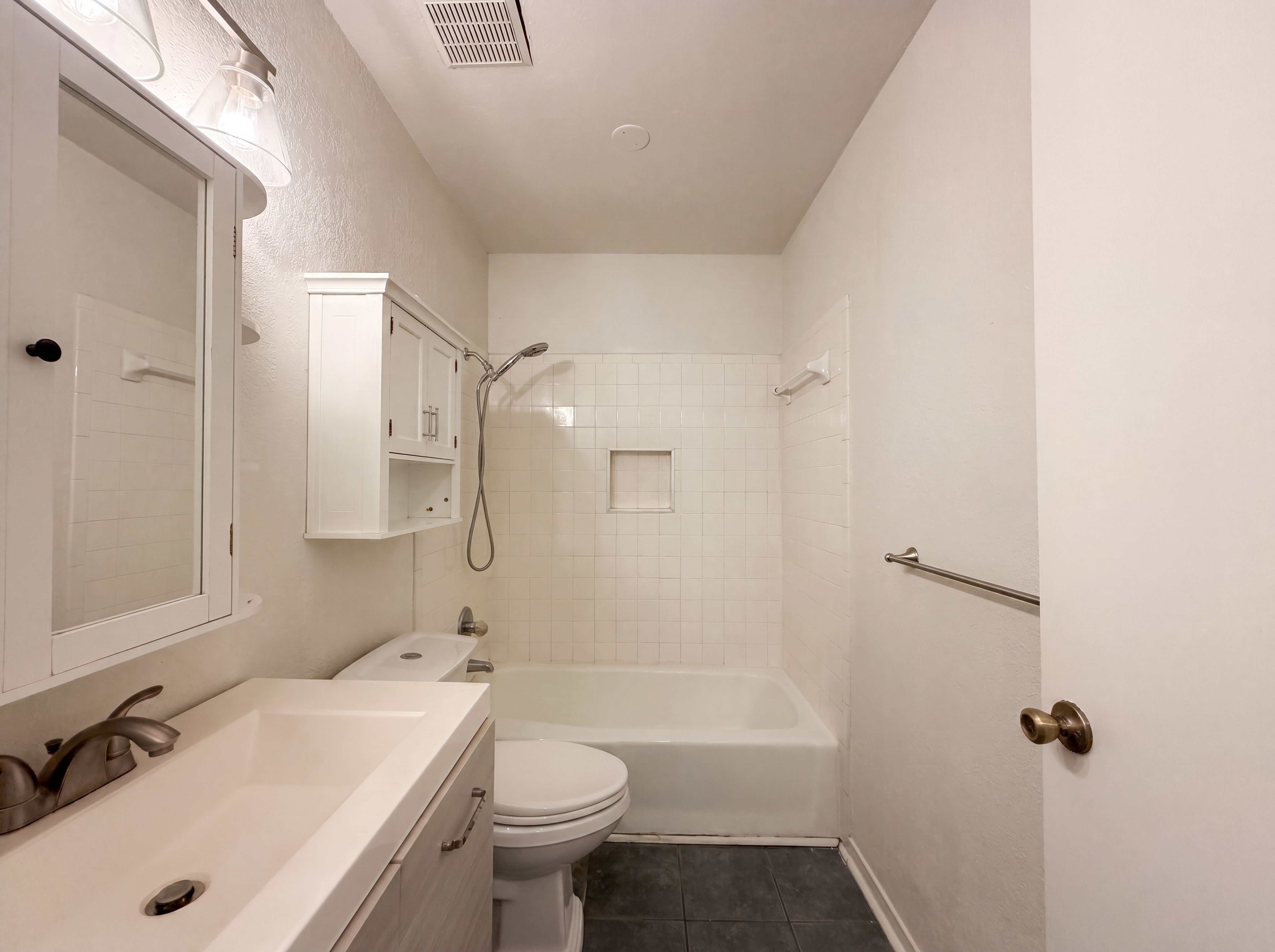 Photo 11 of 16 of 1803 Frontier Trl, Round Rock, TX