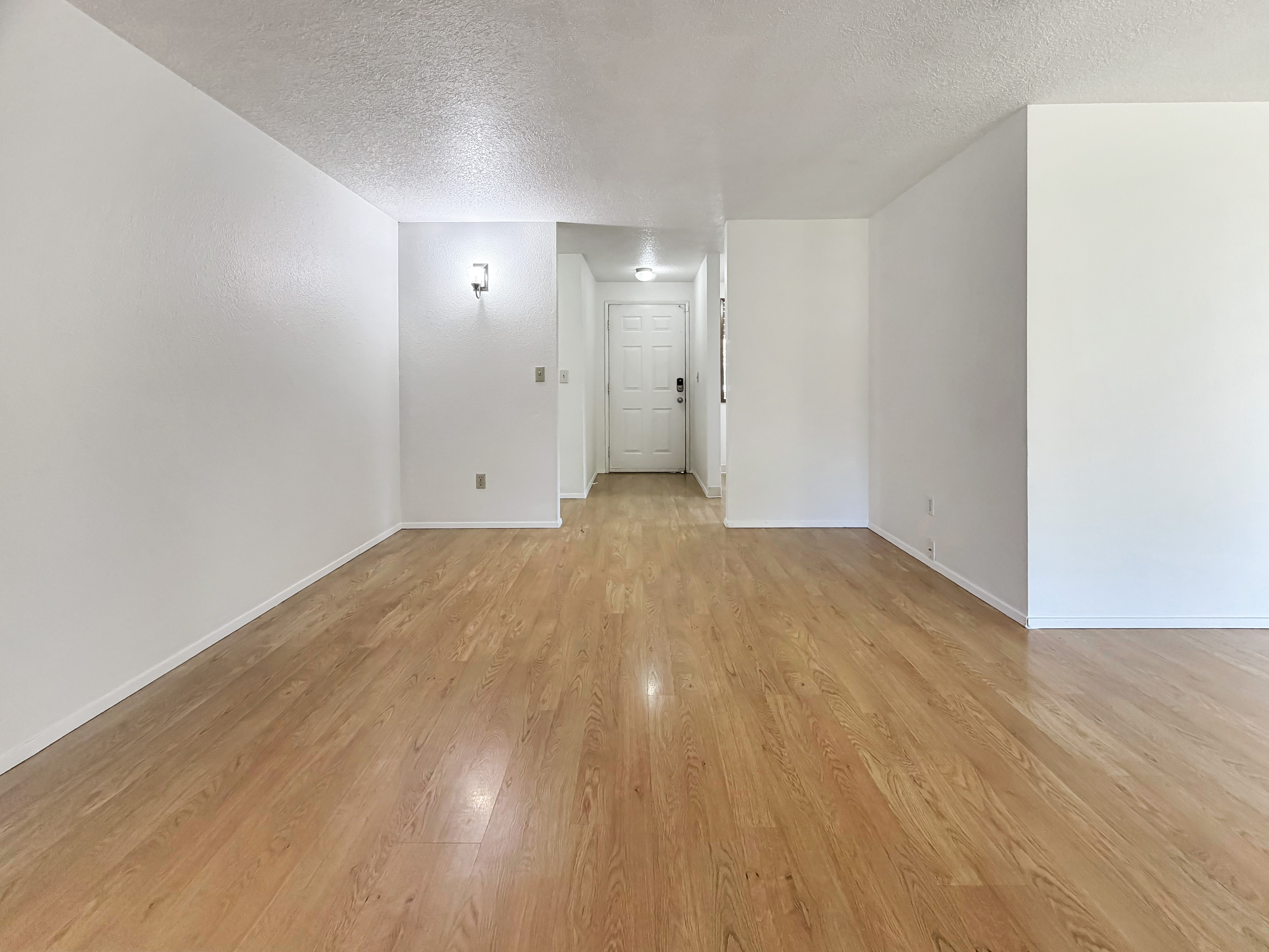 Photo 8 of 13 of 18513 SE Stephens St, Portland, OR