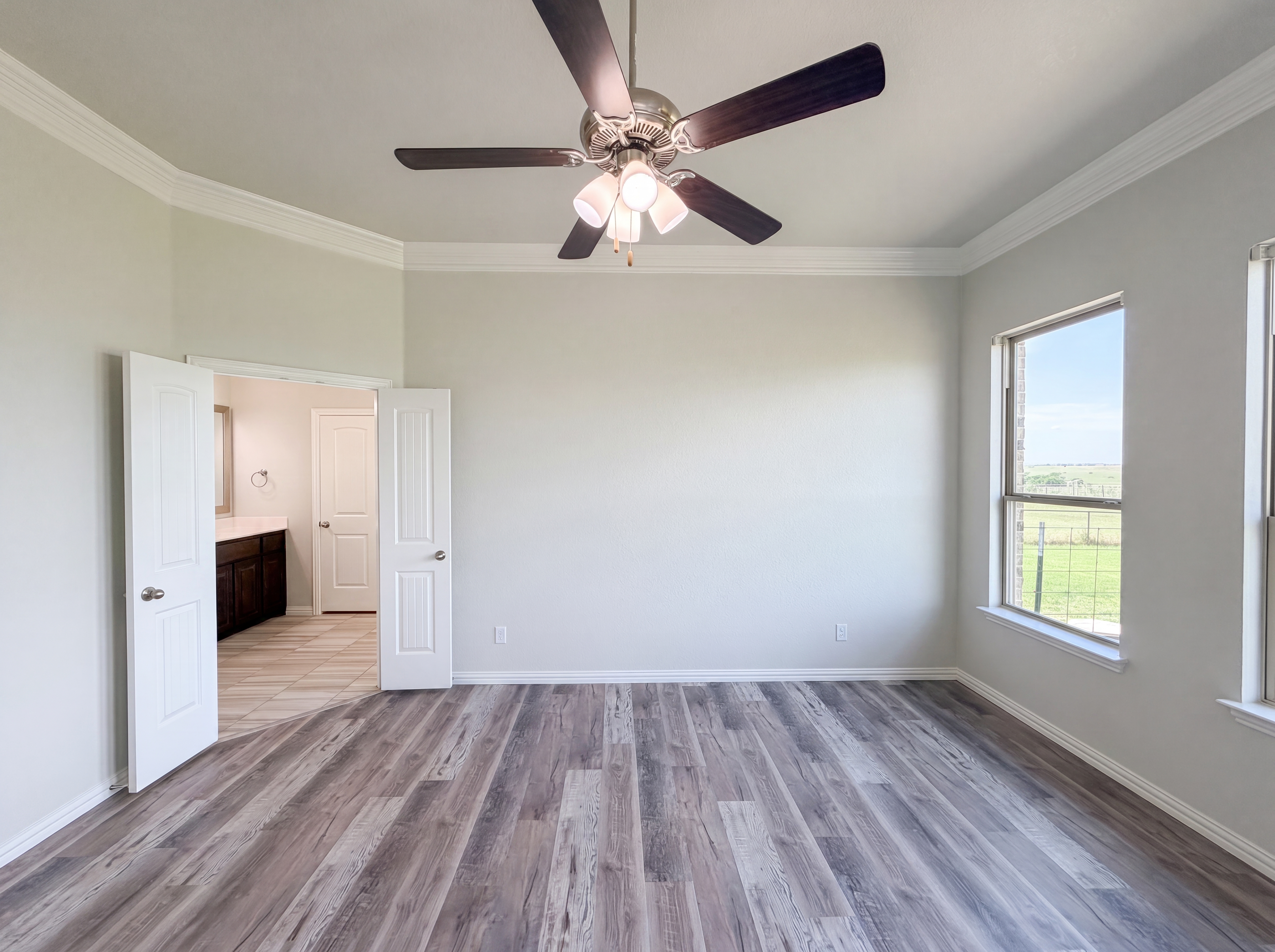 Photo 4 of 26 of 13904 Prairie Vista Ln, Ponder, TX