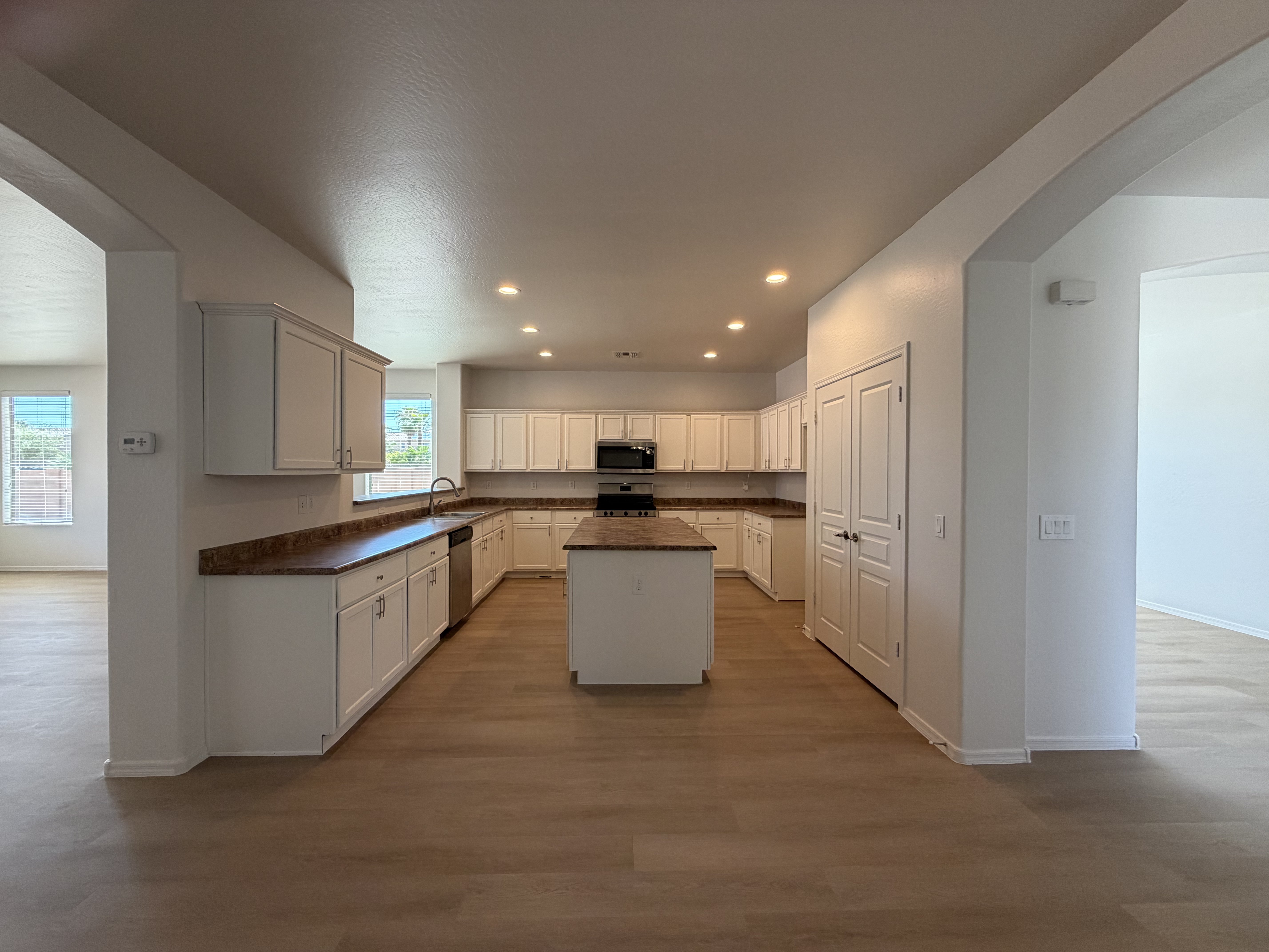 Photo 2 of 30 of 18405 N Stonegate Rd, Maricopa, AZ