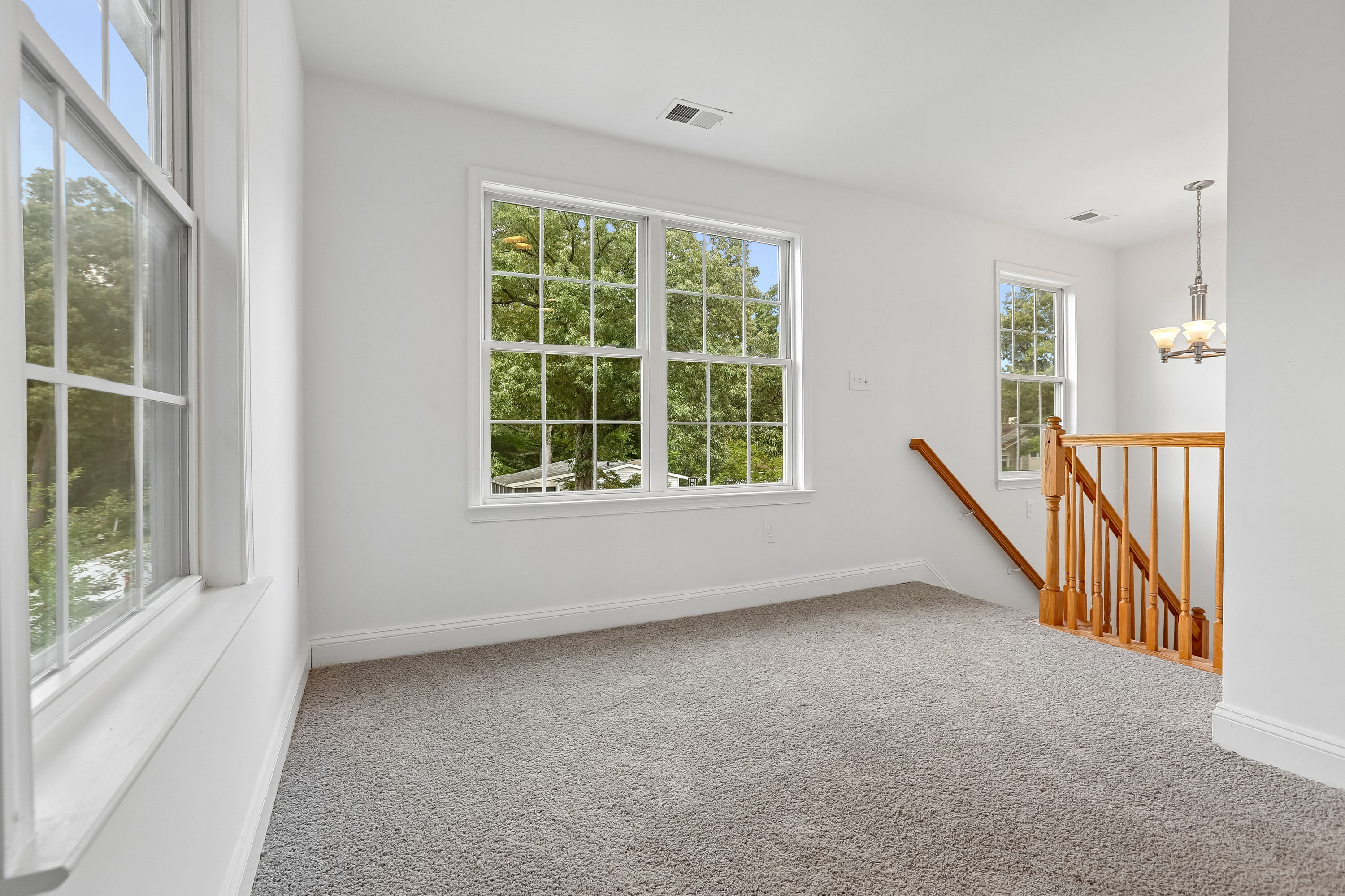Photo 7 of 40 of 7736 Woodlawn Ave, Pasadena, MD