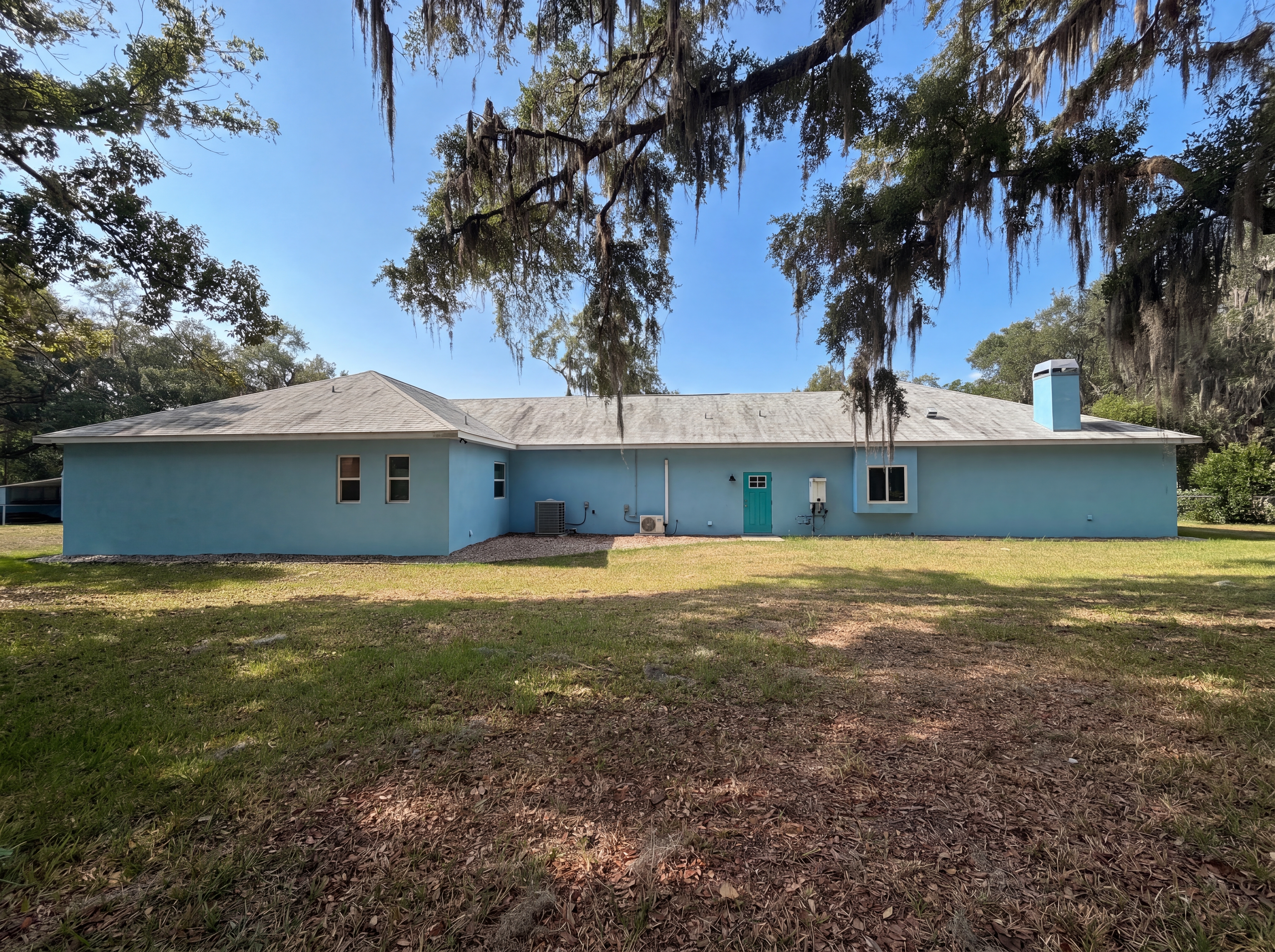 Photo 5 of 31 of 2700 Westside Dr, Leesburg, FL