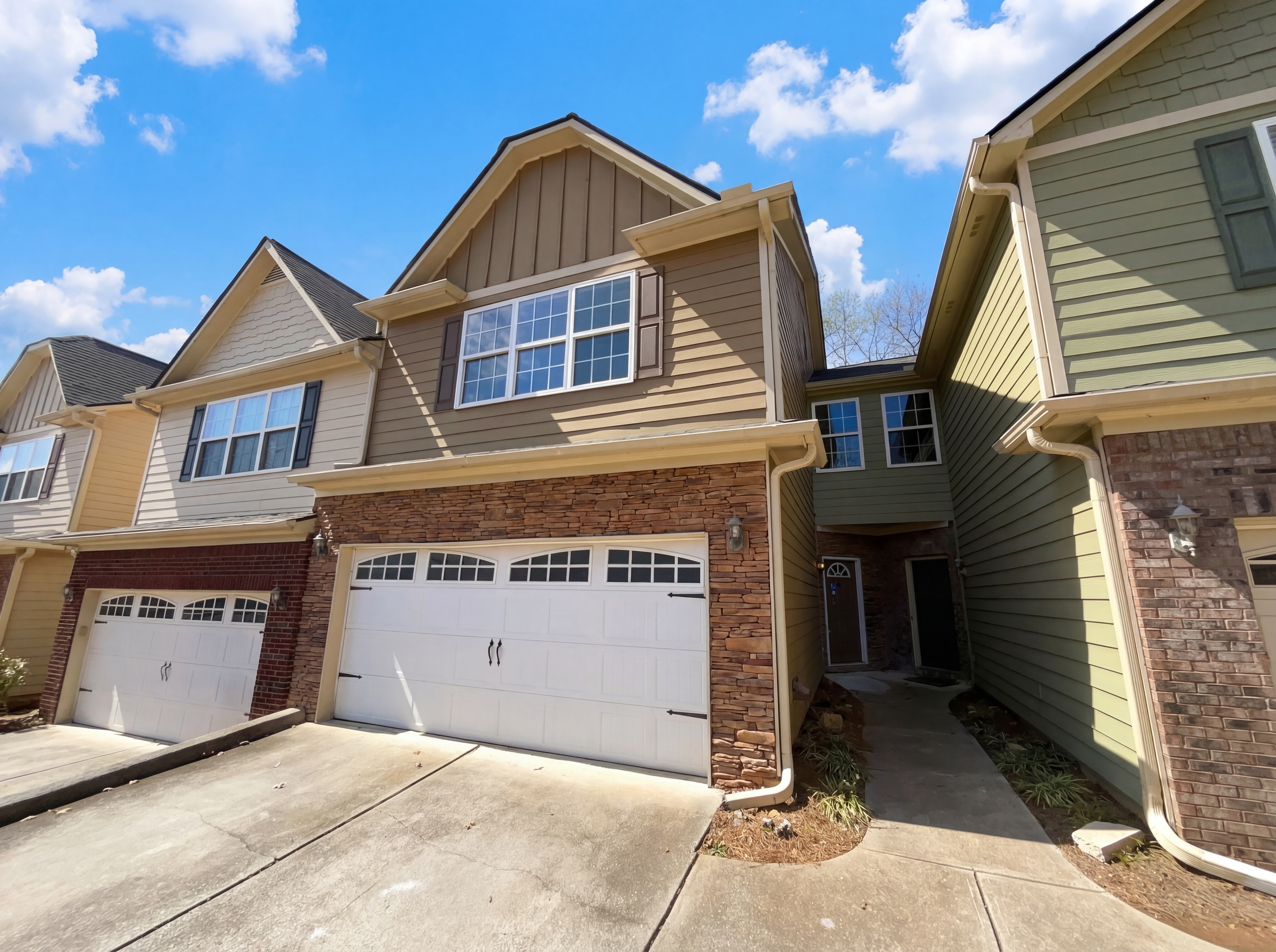 Photo 6 of 33 of 1950 Dakota Dr NW, Acworth, GA