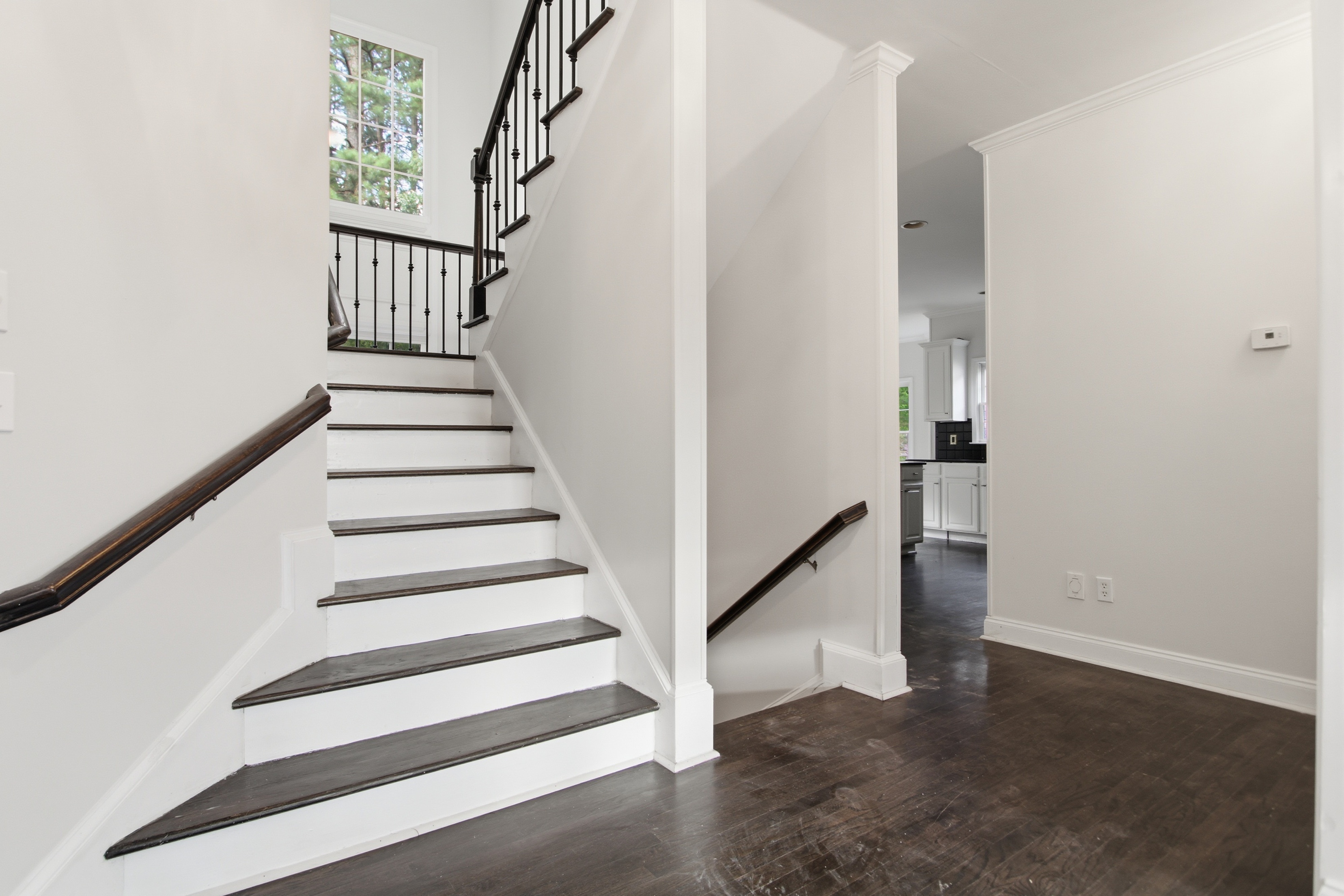 Photo 17 of 61 of 1028 River Forest Pt, Lawrenceville, GA