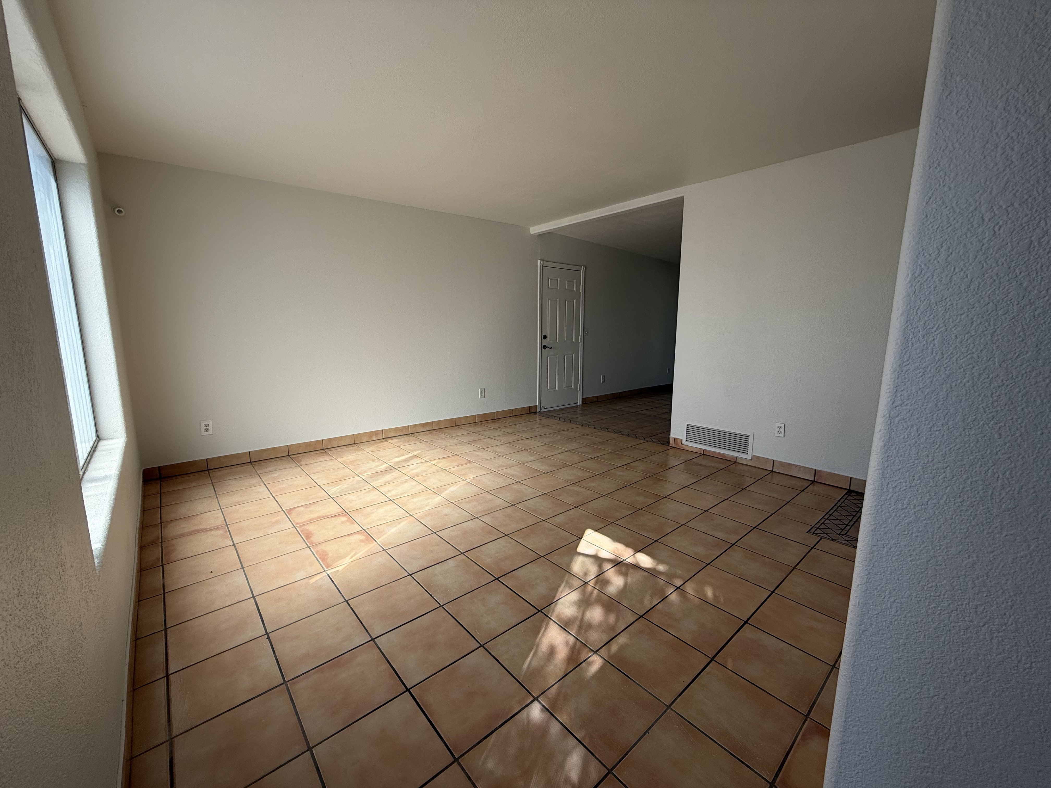 Photo 12 of 26 of 5349 S Greenway Dr, Tucson, AZ