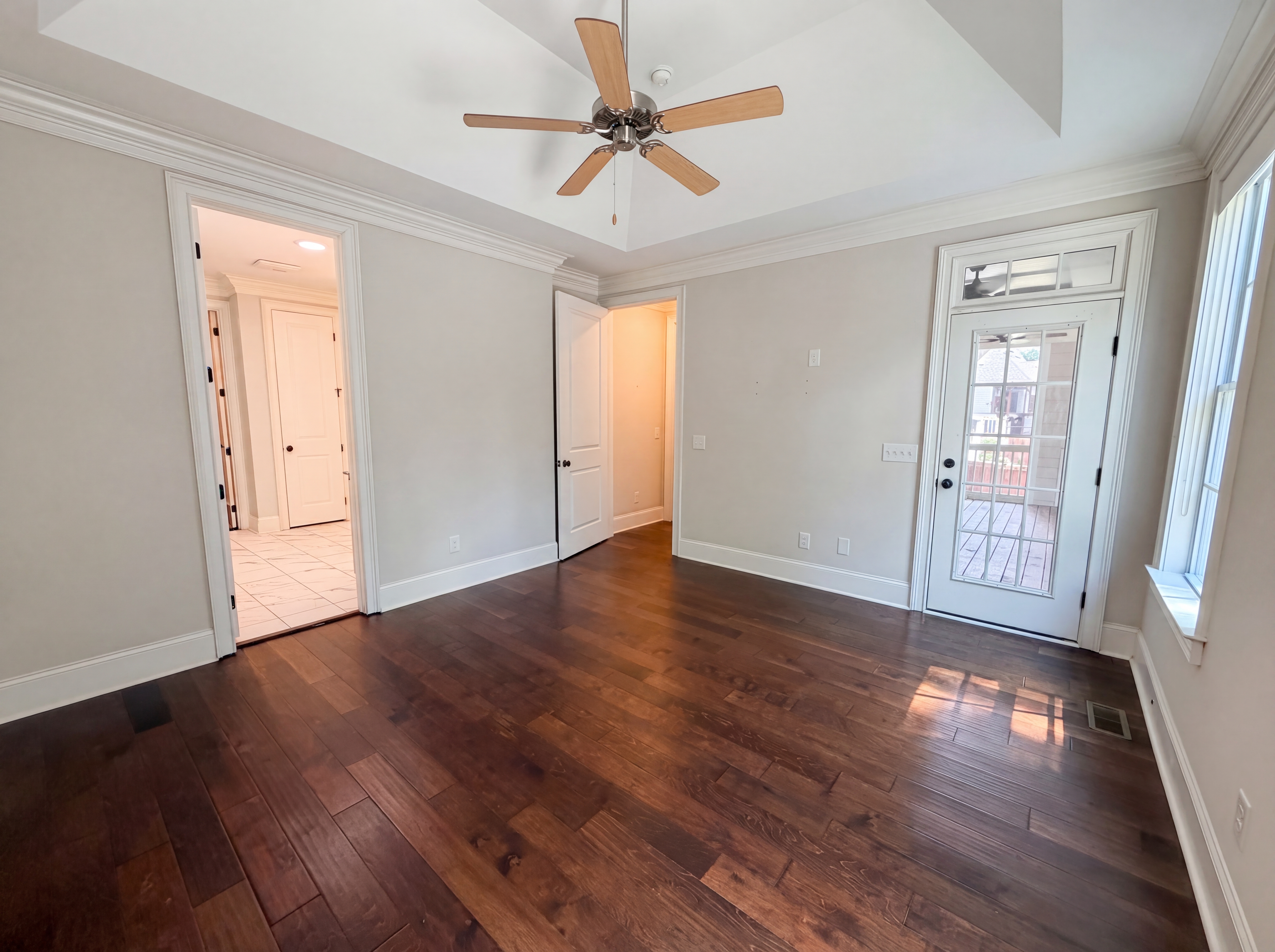 Photo 13 of 36 of 1901 Parrish Dr, Columbia, SC