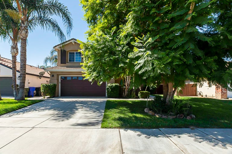 Photo 1 of 27 - 4288 Suffolk St, Jurupa Valley, CA 92509