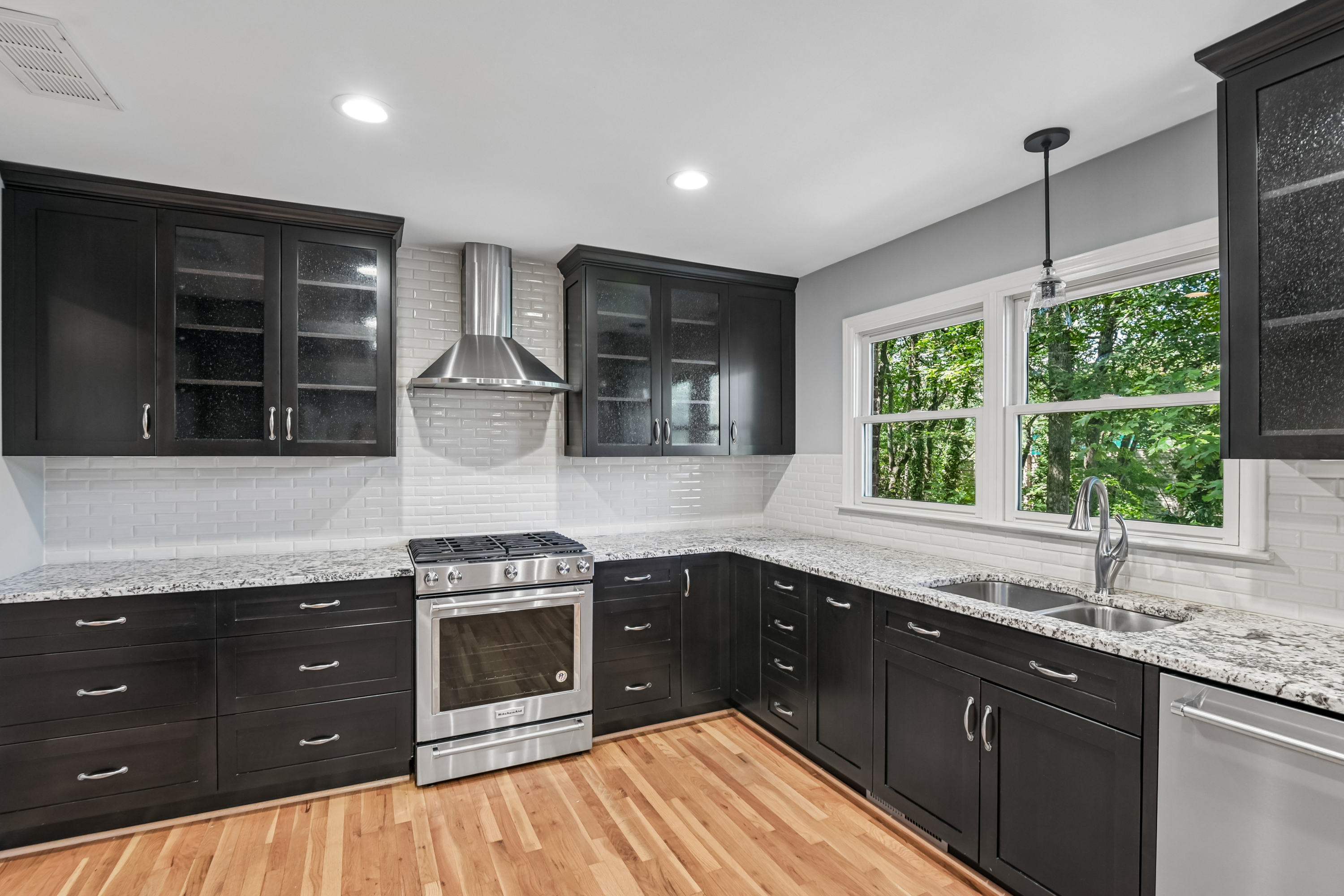 Photo 11 of 30 of 4256 Cranton Ct NE, Brookhaven, GA
