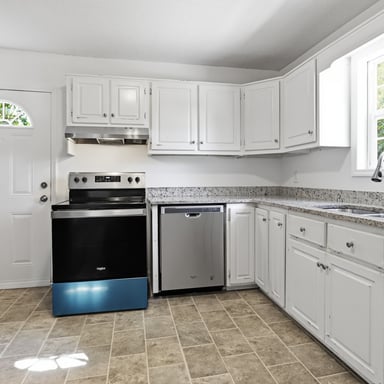 Property photo 2 of 140 Triple D Dr SE