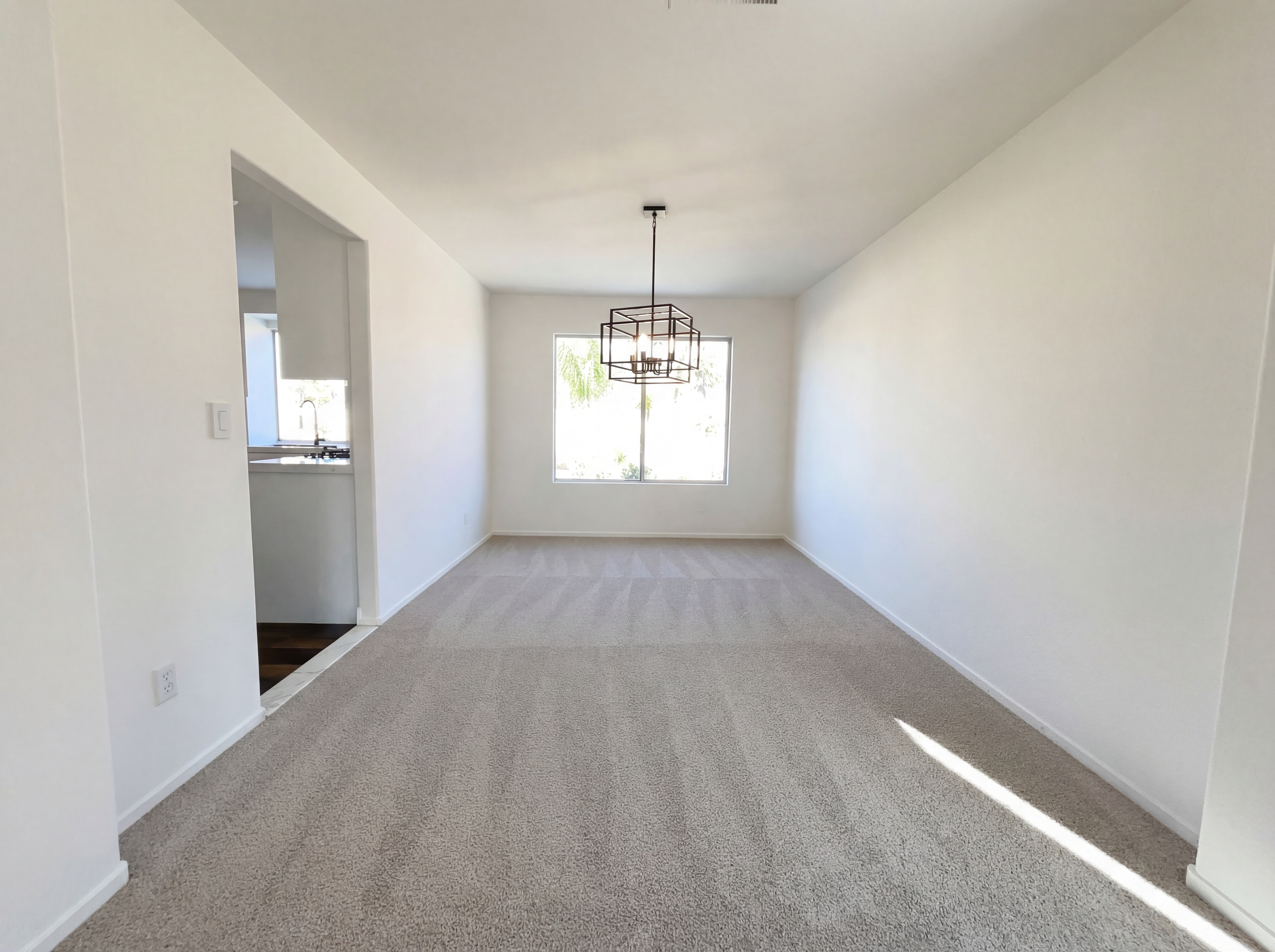 Photo 9 of 26 of 7848 Desert Bell Ave, Las Vegas, NV