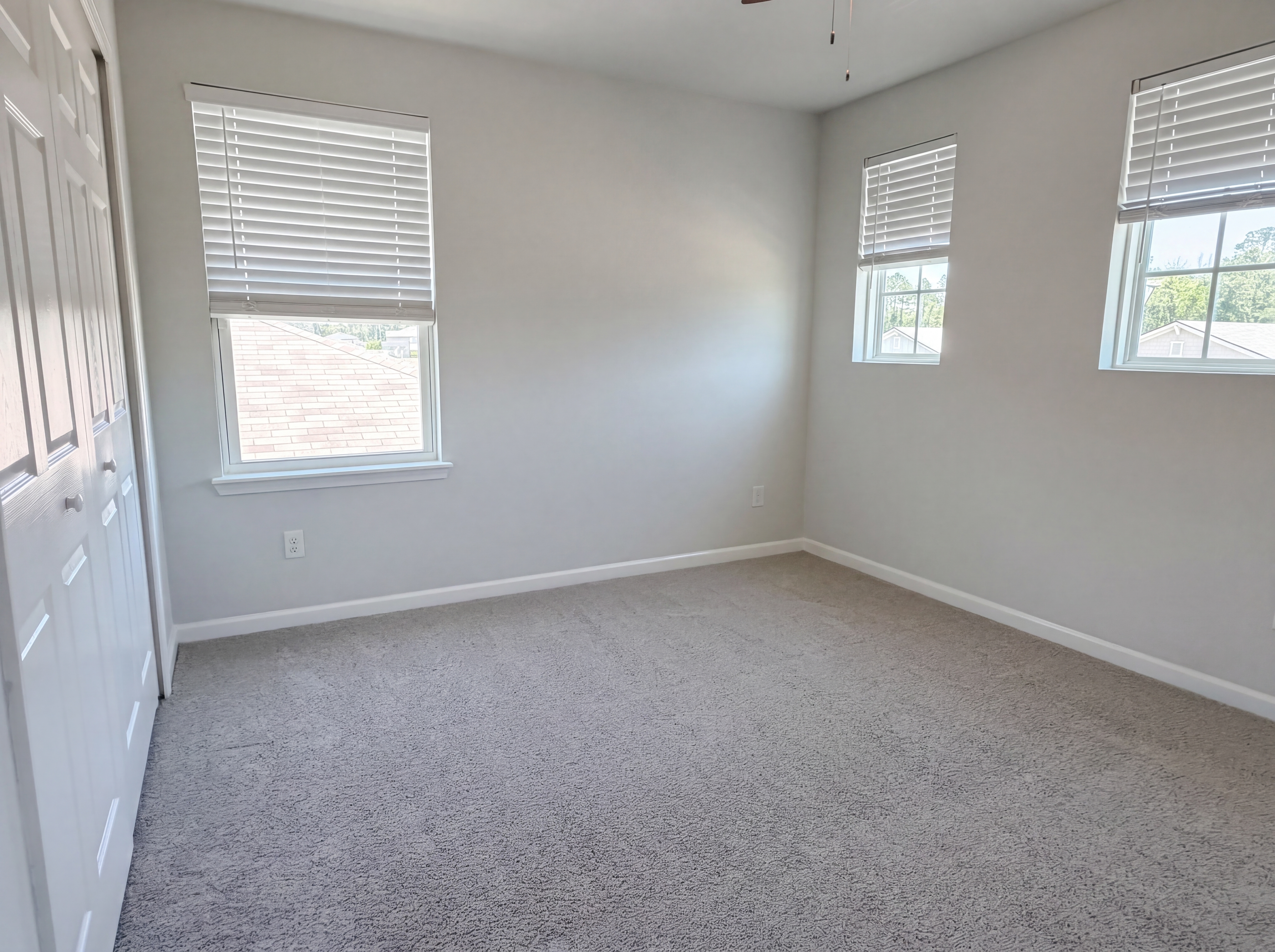 Photo 13 of 25 of 95443 Woodbridge Pkwy, Fernandina Beach, FL
