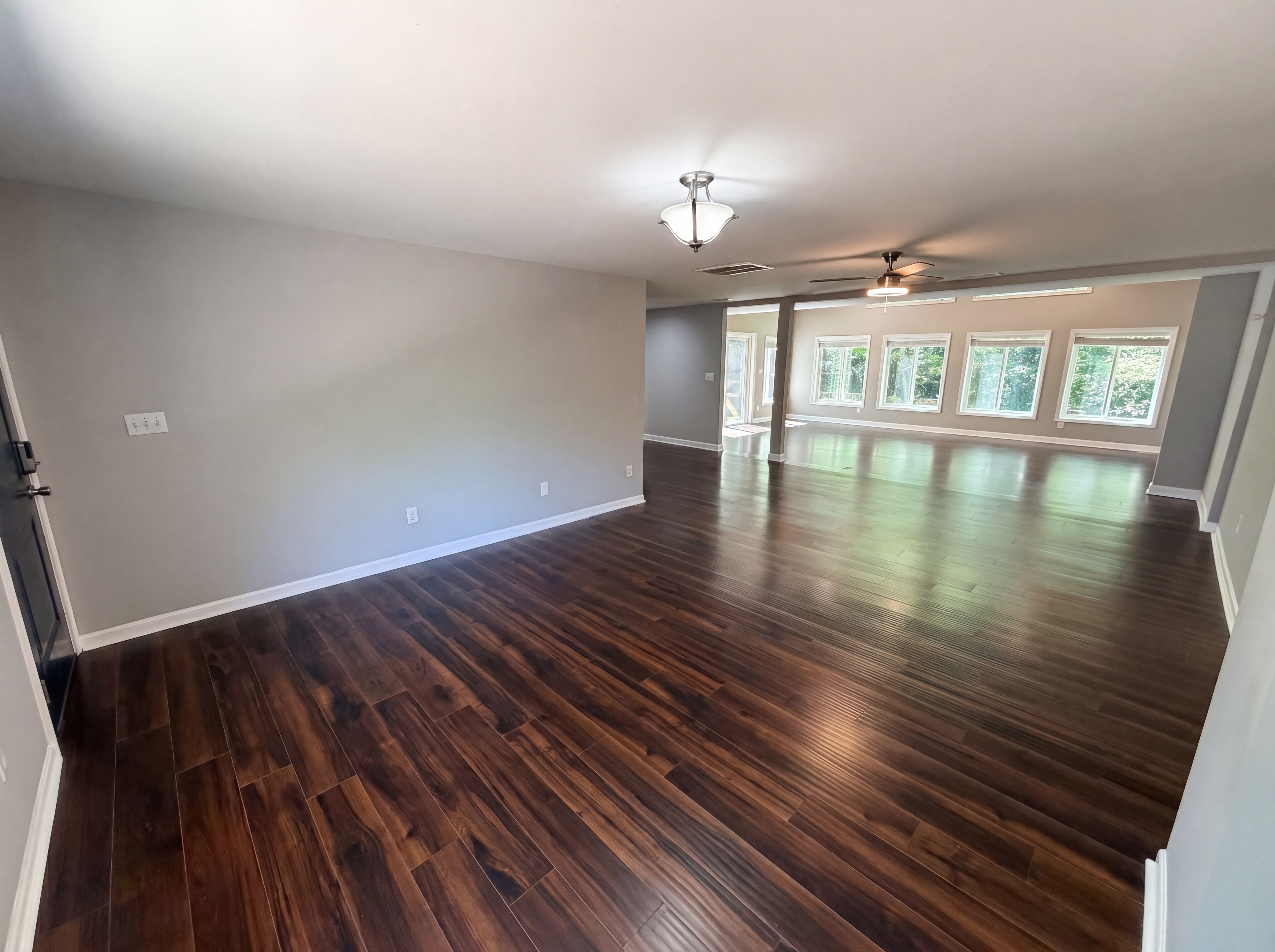 Photo 10 of 31 of 1322 Carolyn Dr, Charlotte, NC