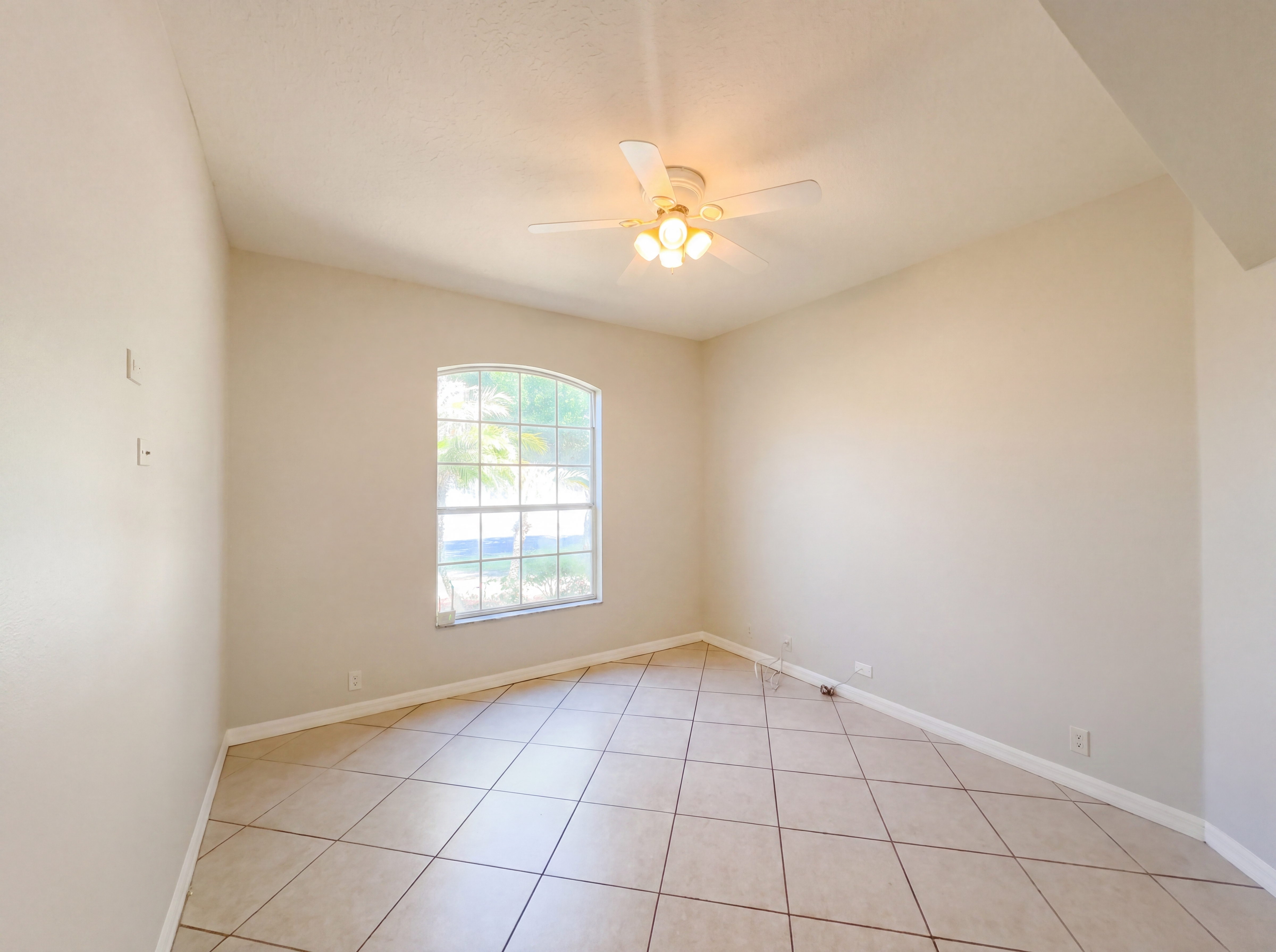 Photo 12 of 22 of 6457 Myrtlewood Dr, Lakeland, FL