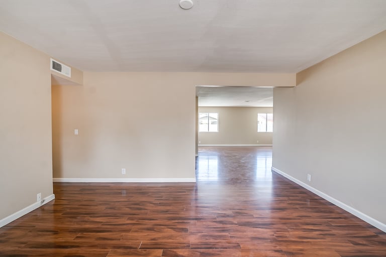 Photo 3 of 37 - 7426 W Carol Ave, Peoria, AZ 85345