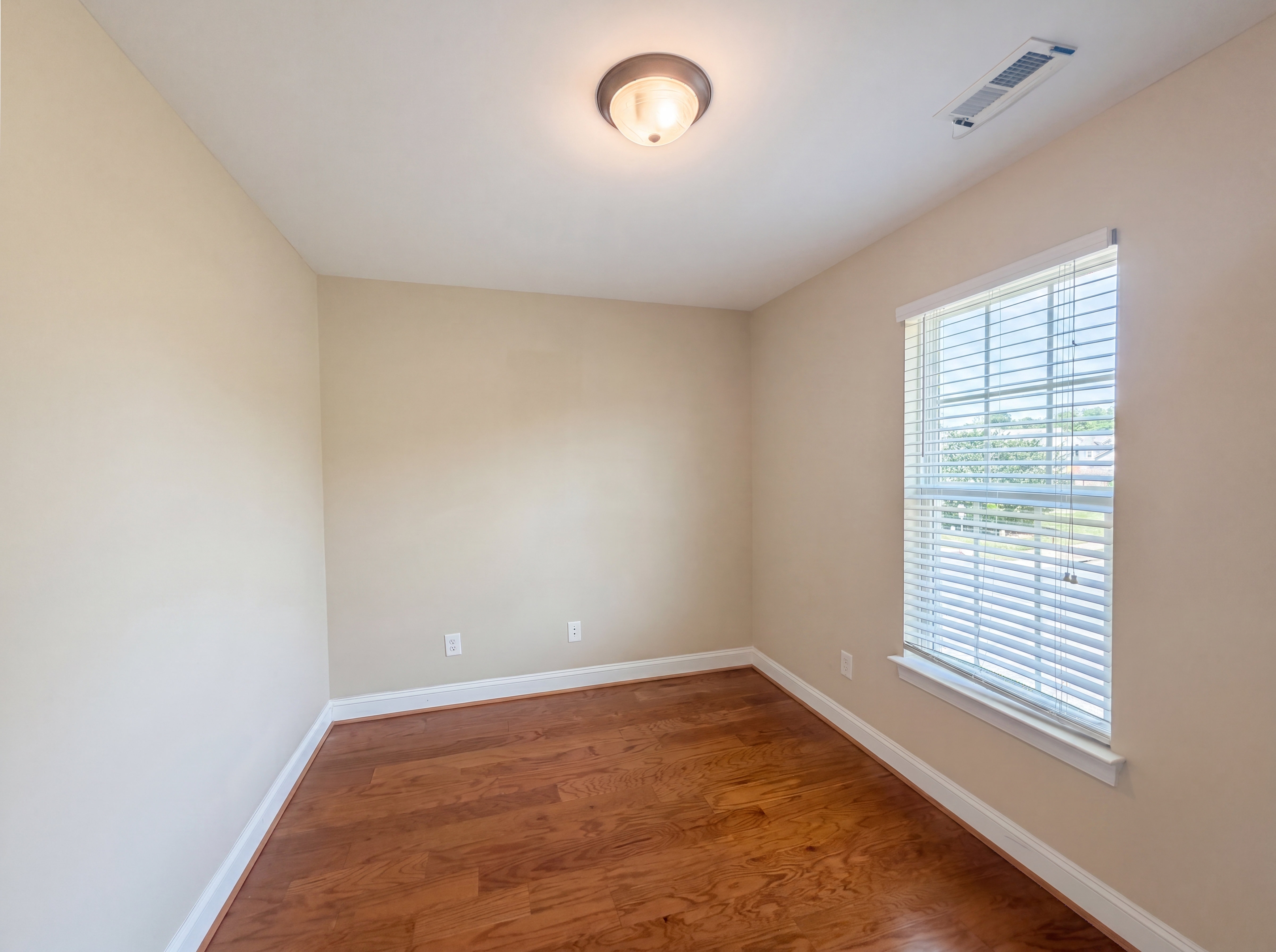 Photo 11 of 18 of 1102 Lake Michael Way, Mebane, NC