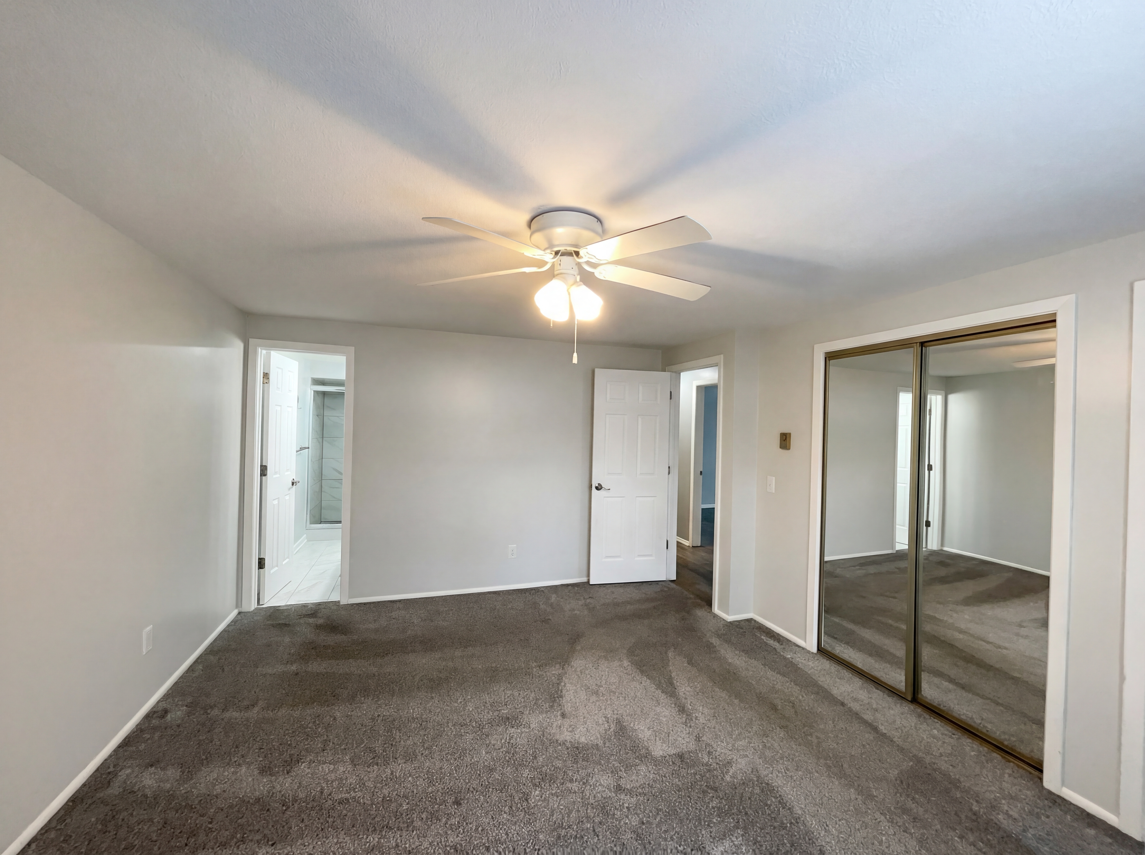 Photo 4 of 22 of 32847 Redwood Blvd, Avon Lake, OH