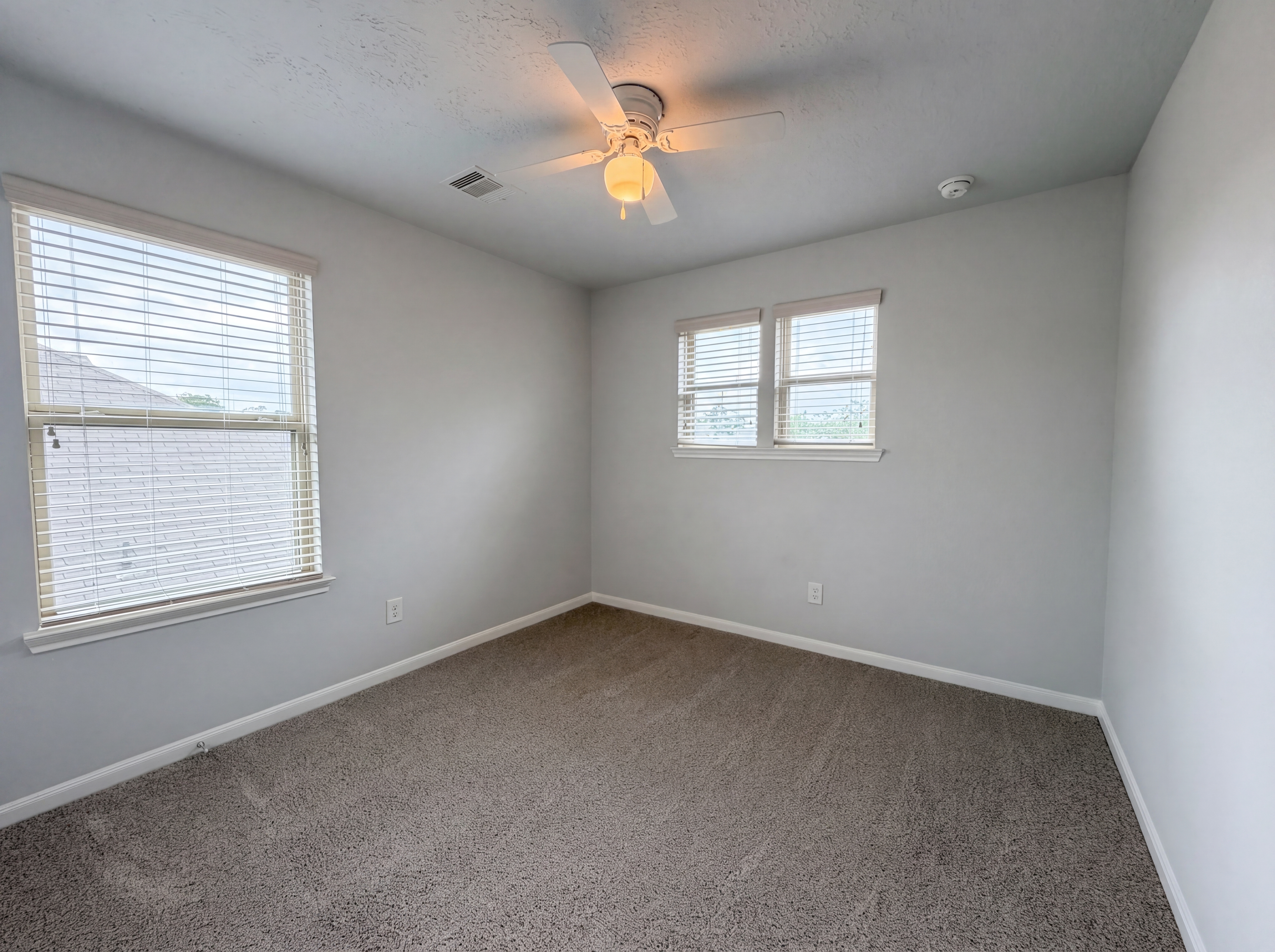 Photo 18 of 24 of 4022 Lake Cypress Cir, Houston, TX