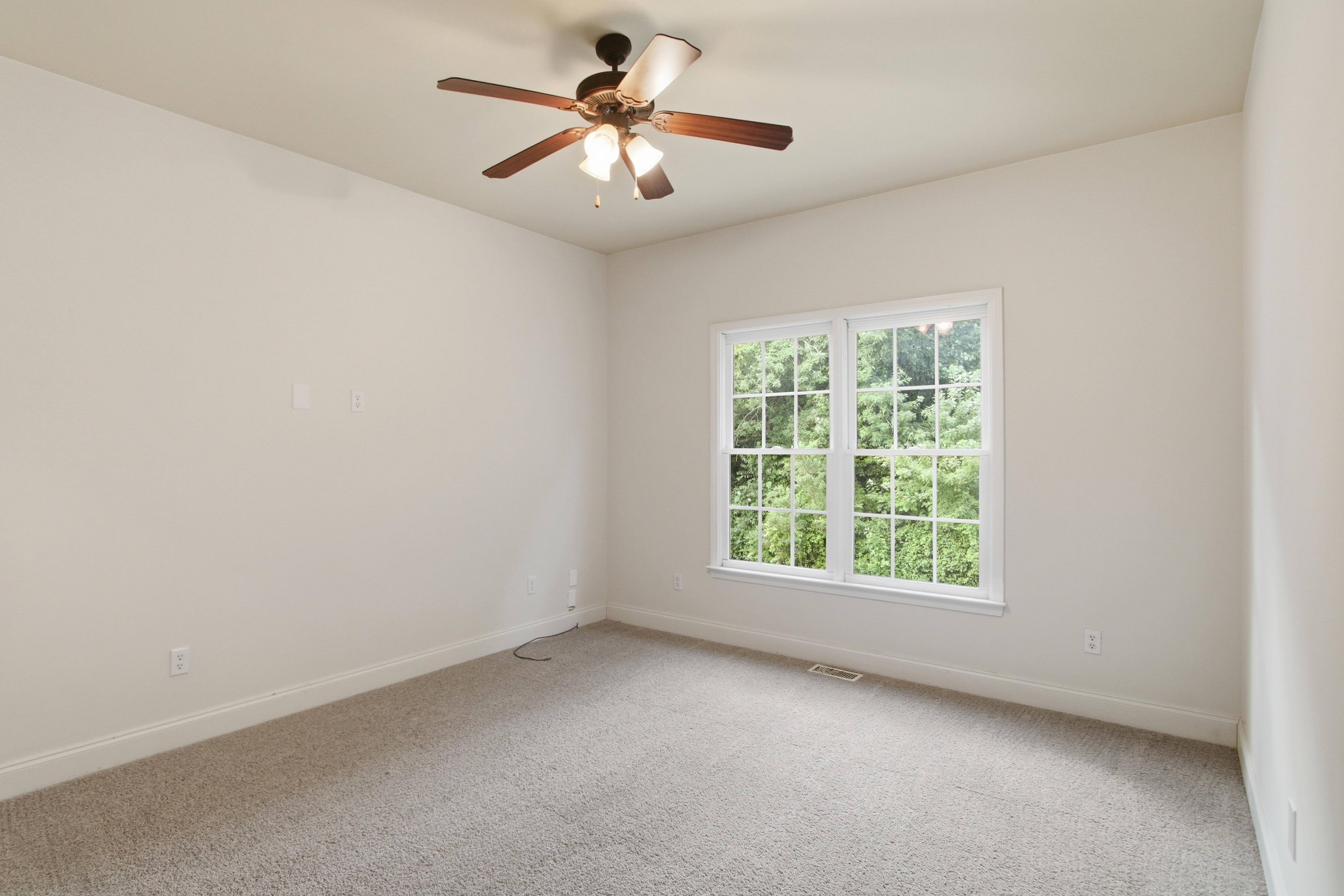 Photo 24 of 61 of 1028 River Forest Pt, Lawrenceville, GA