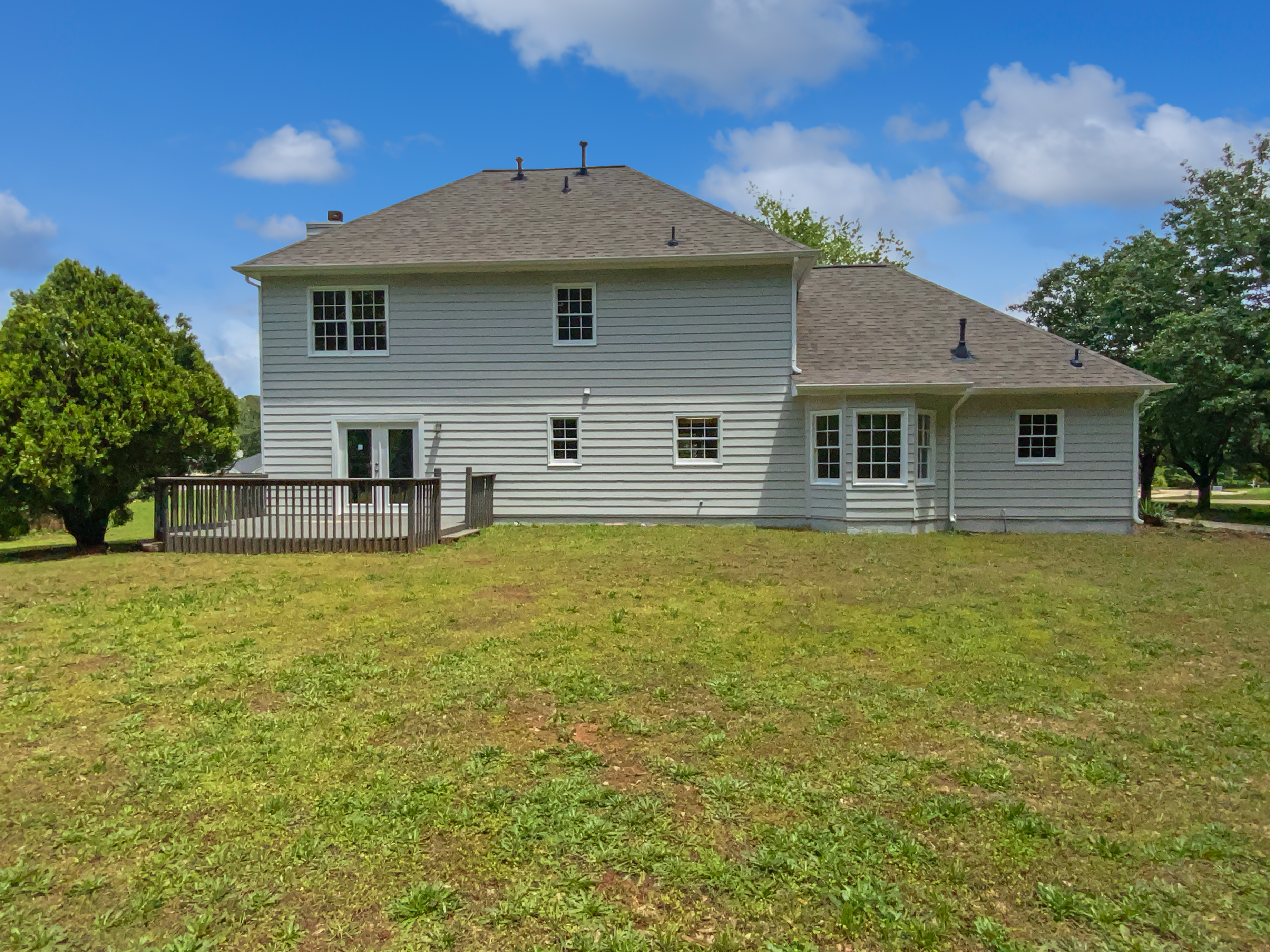 Photo 8 of 29 of 225 Woodfield Ct, McDonough, GA