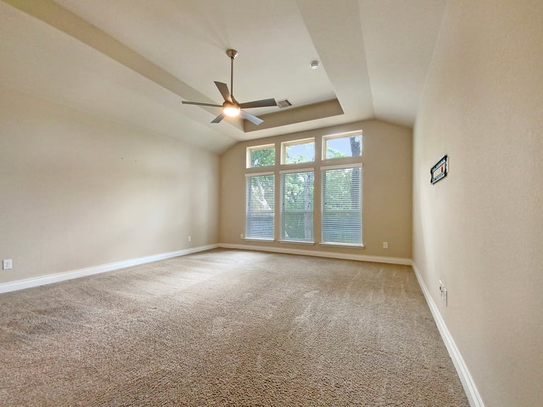 Photo 25 of 31 - 512 Judge Fisk Dr, Leander, TX 78641