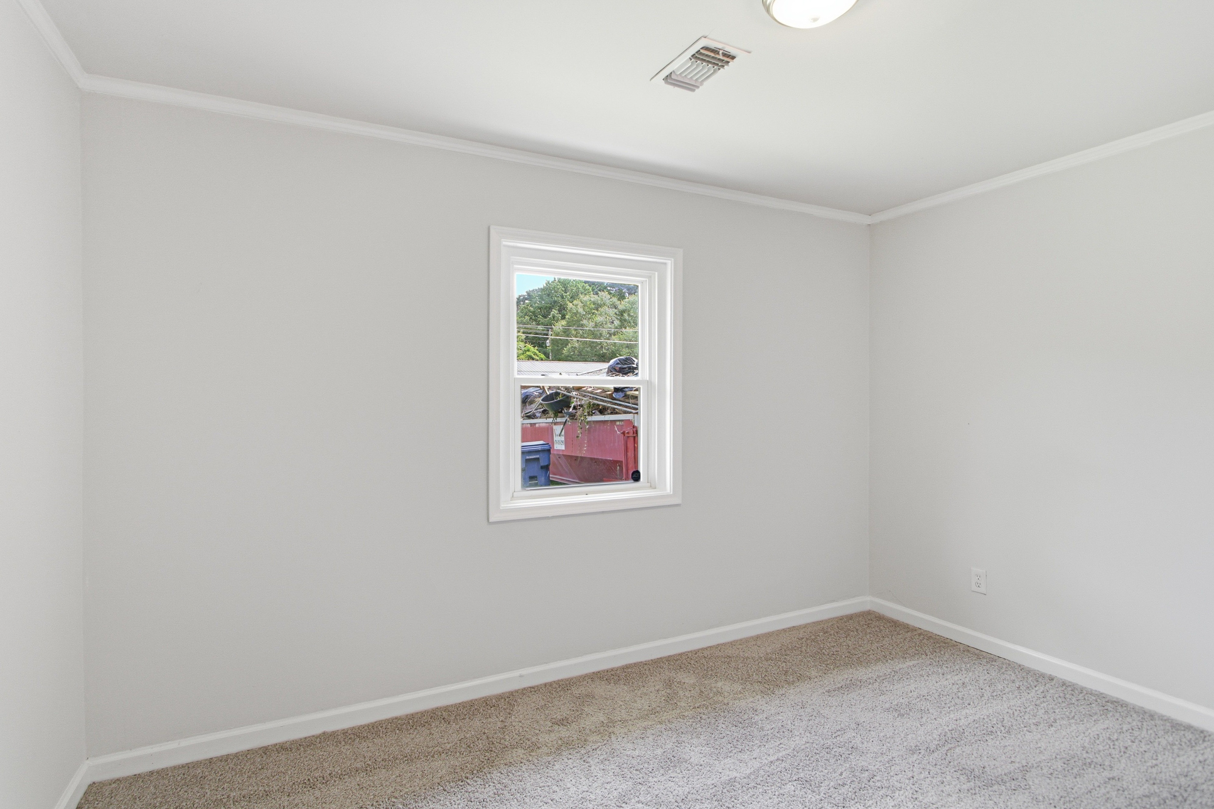 Photo 12 of 26 of 414 Paulding Ln, Dallas, GA