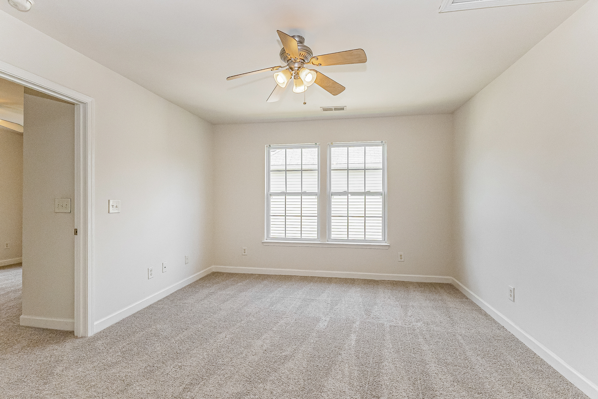Photo 13 of 22 of 1019 Sterling Ln, Summerville, SC