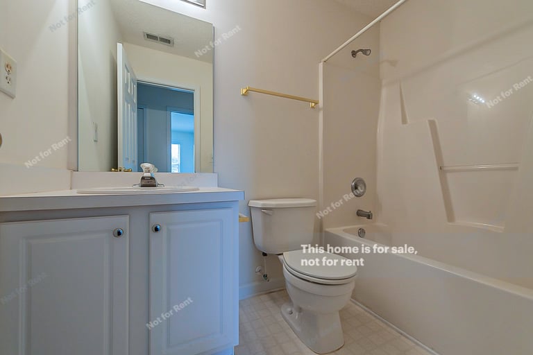 Photo 18 of 19 - 502 Ascott Way, Durham, NC 27713