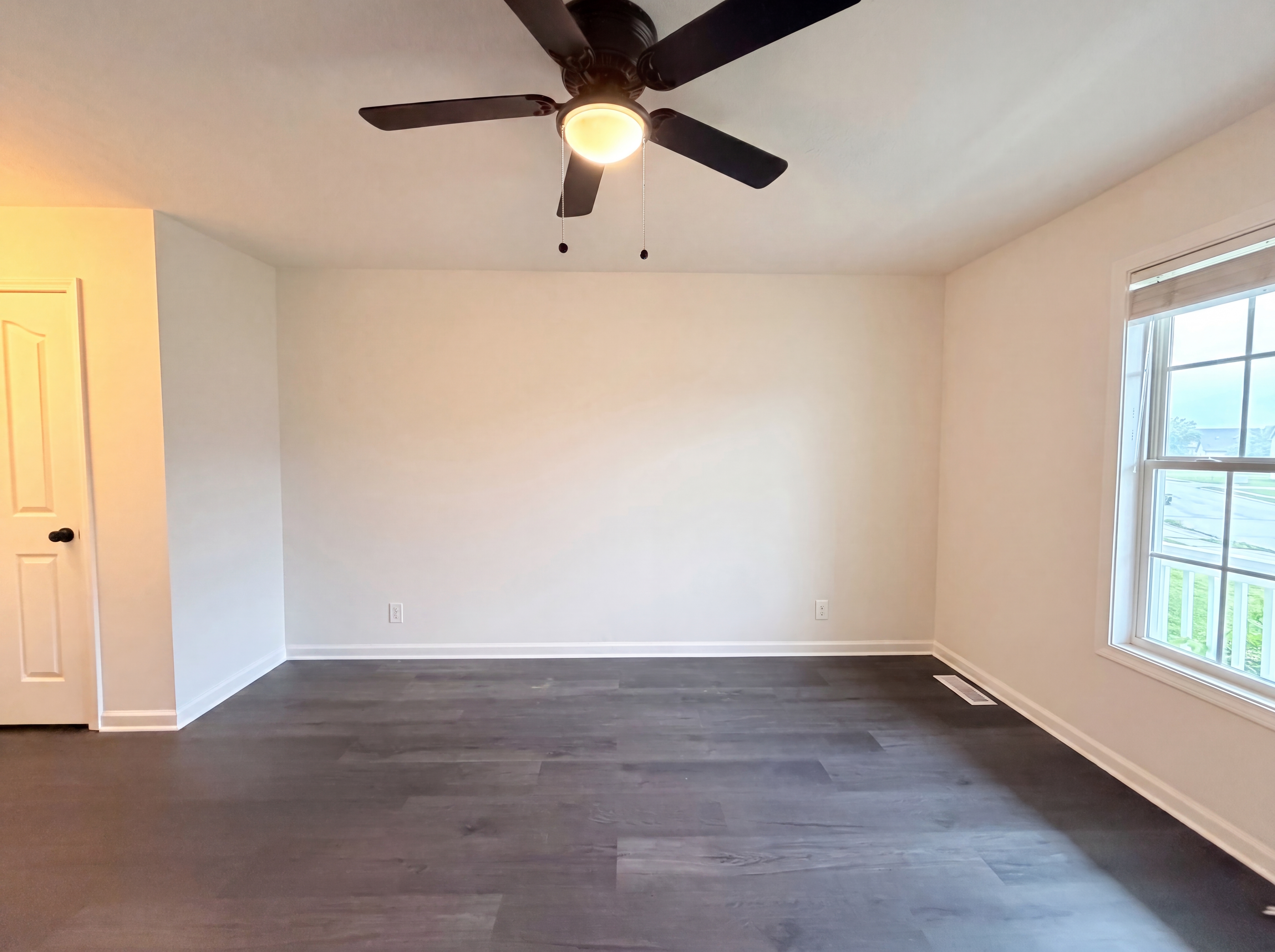 Photo 15 of 22 of 3432 Fox Meadow Way, Clarksville, TN