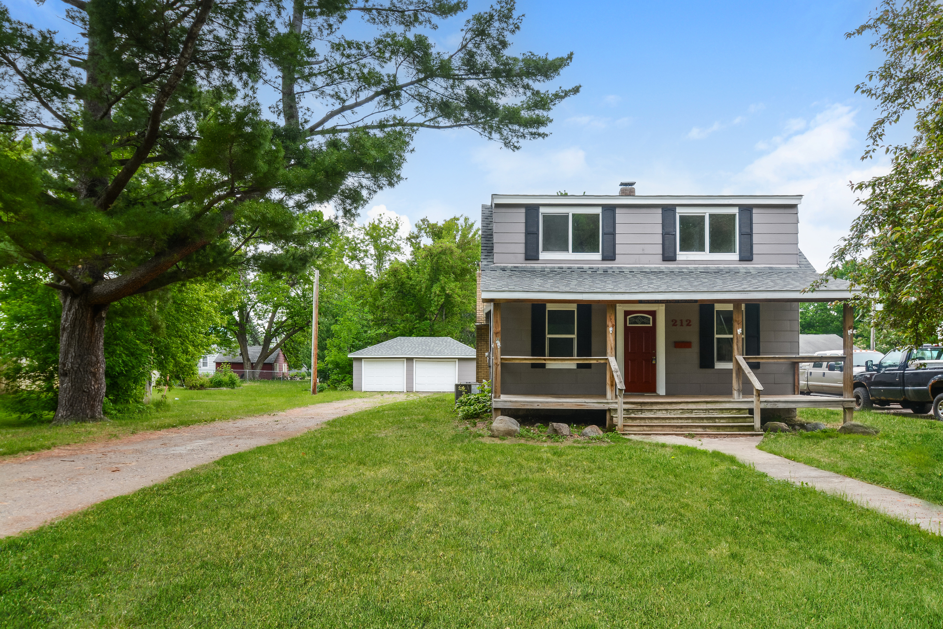 Photo 6 of 24 of 212 Wood St S, Mora, MN