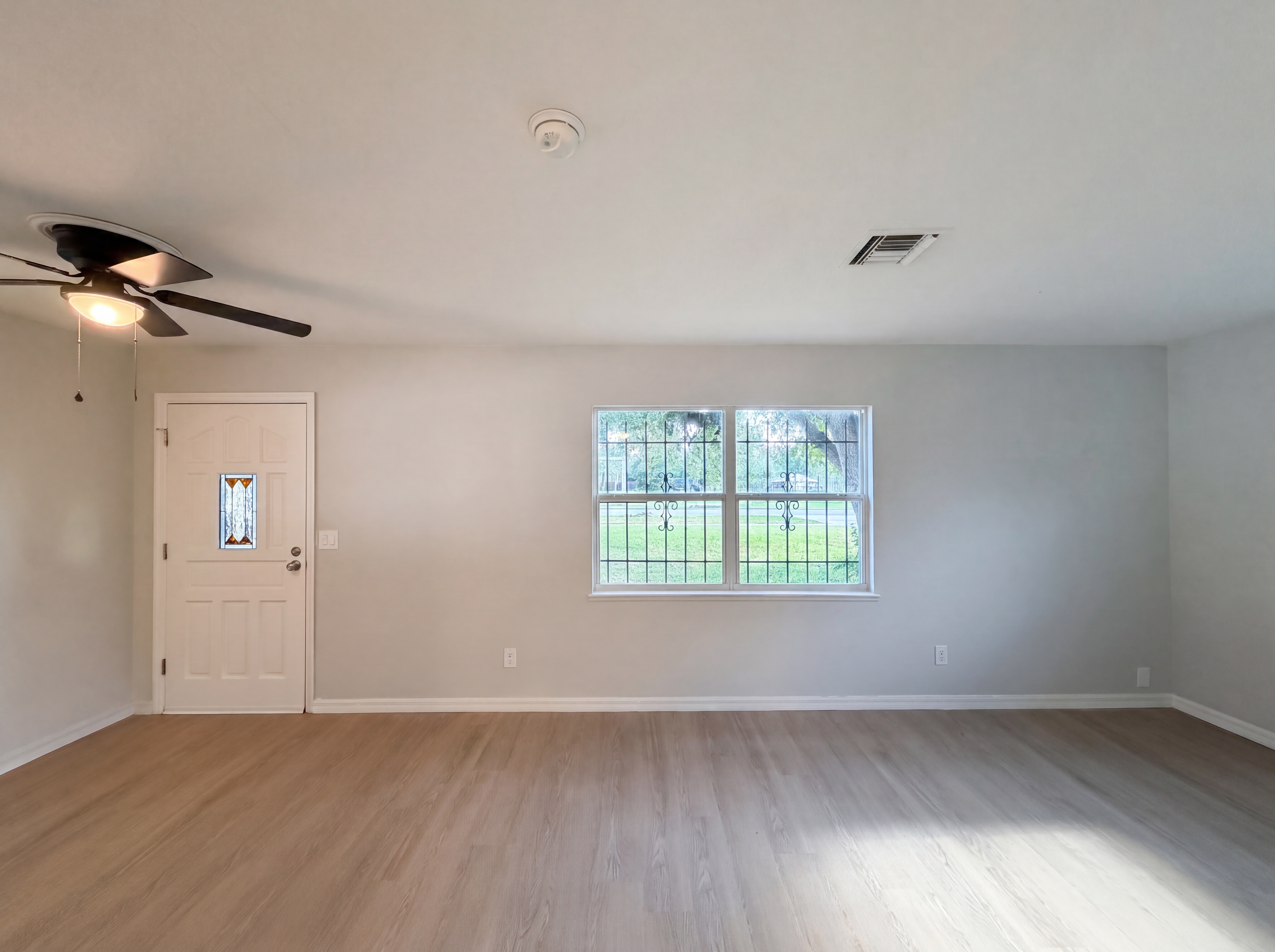 Photo 8 of 18 of 4406 Lenox Blvd, Orlando, FL