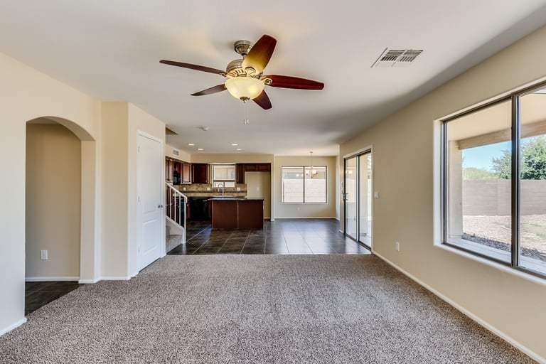 Photo 11 of 35 - 472 W Love Rd, San Tan Valley, AZ 85143