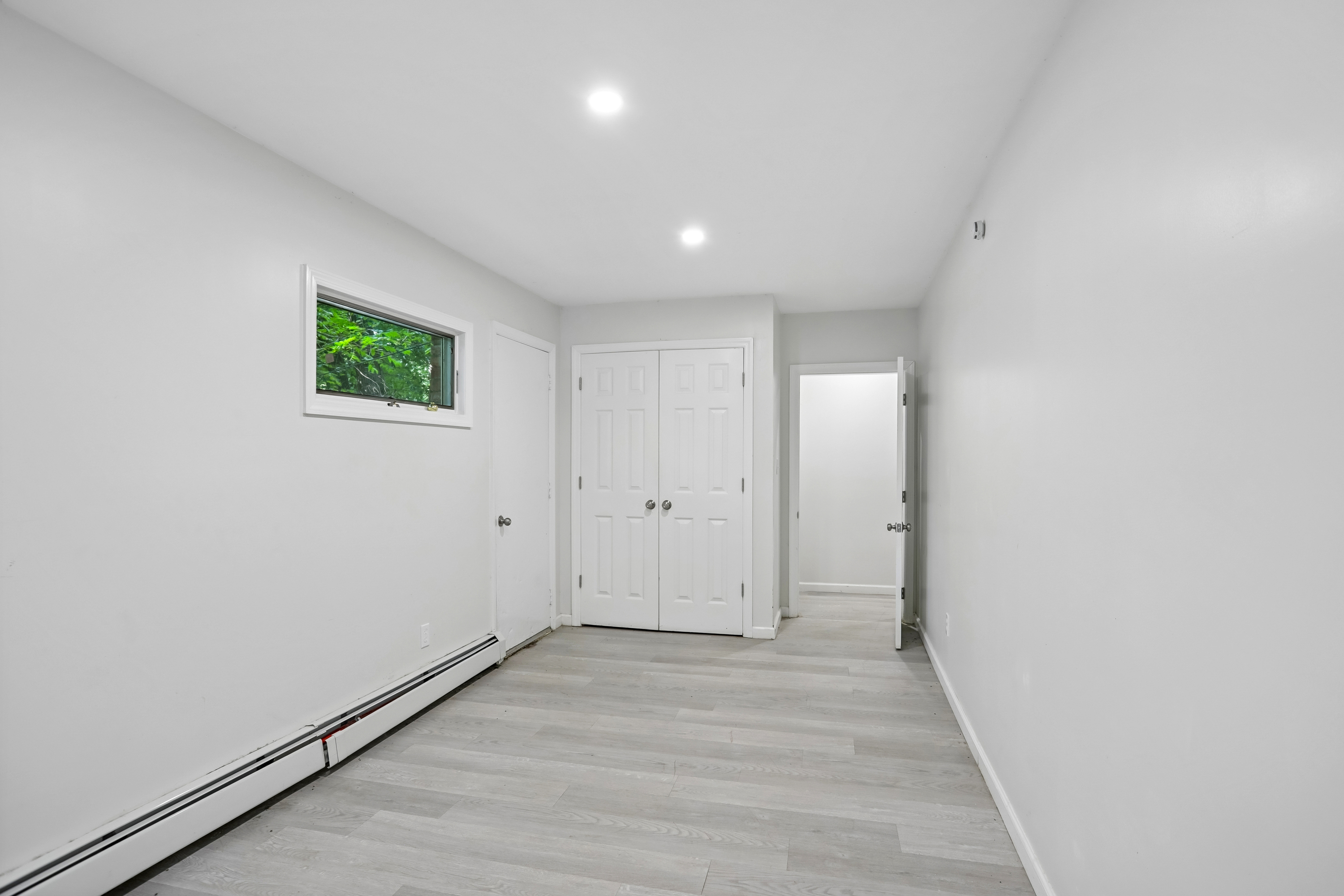 Photo 22 of 31 of 951 Haverstraw Rd, Suffern, NY