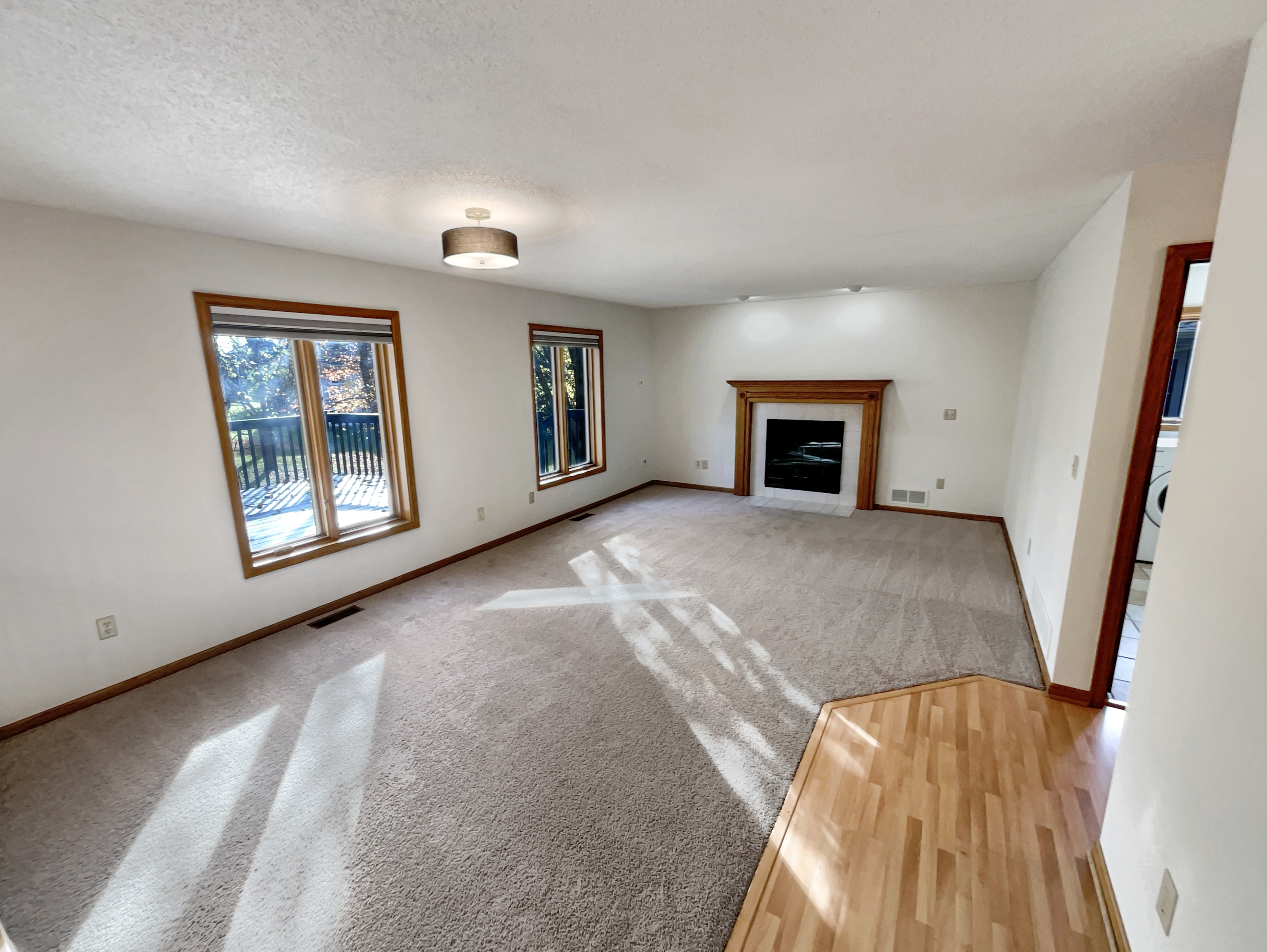 Photo 9 of 32 of 14835 39th Ave N, Plymouth, MN