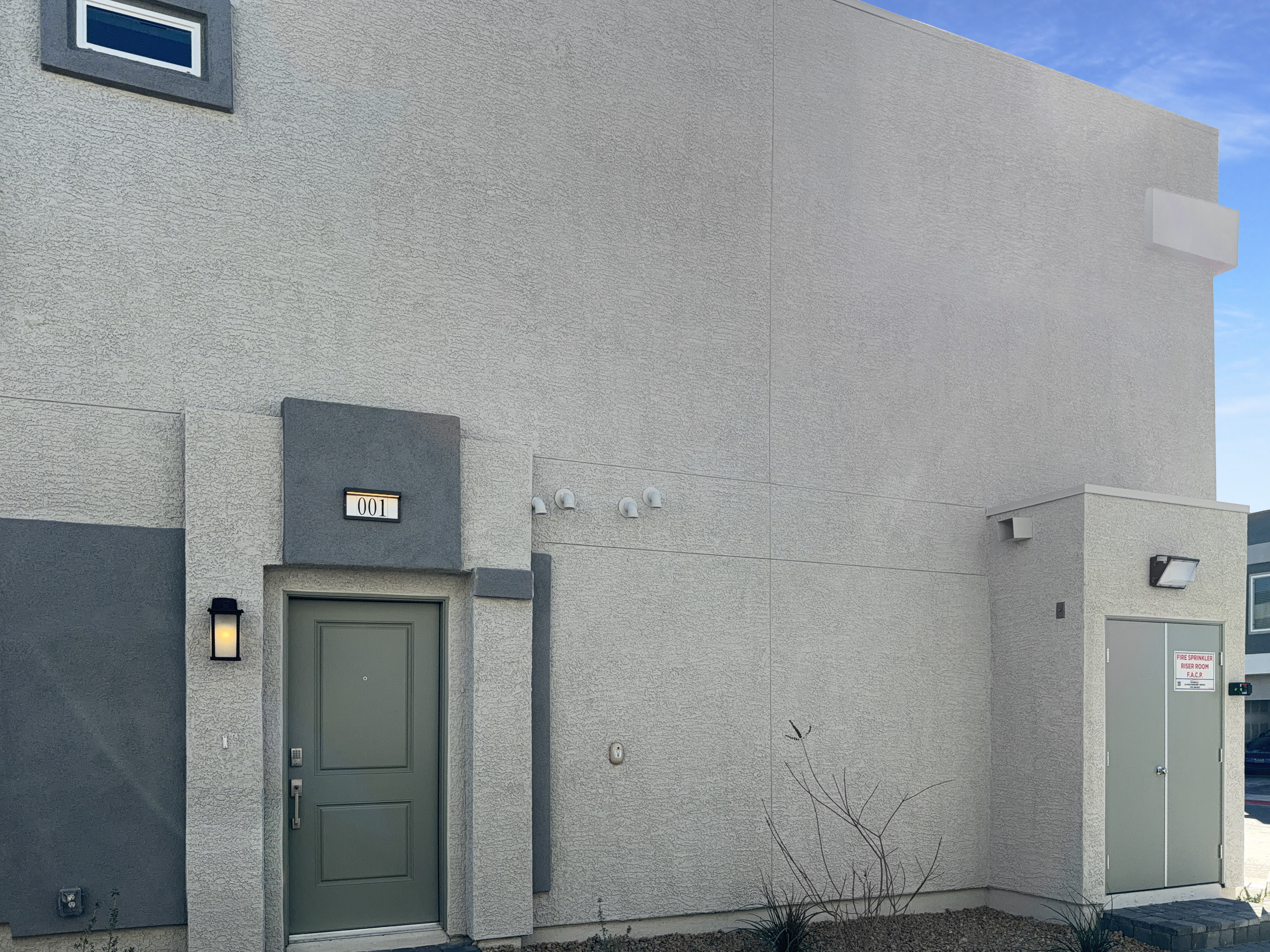 Photo 5 of 19 of 4234 Vivenda St, Las Vegas, NV