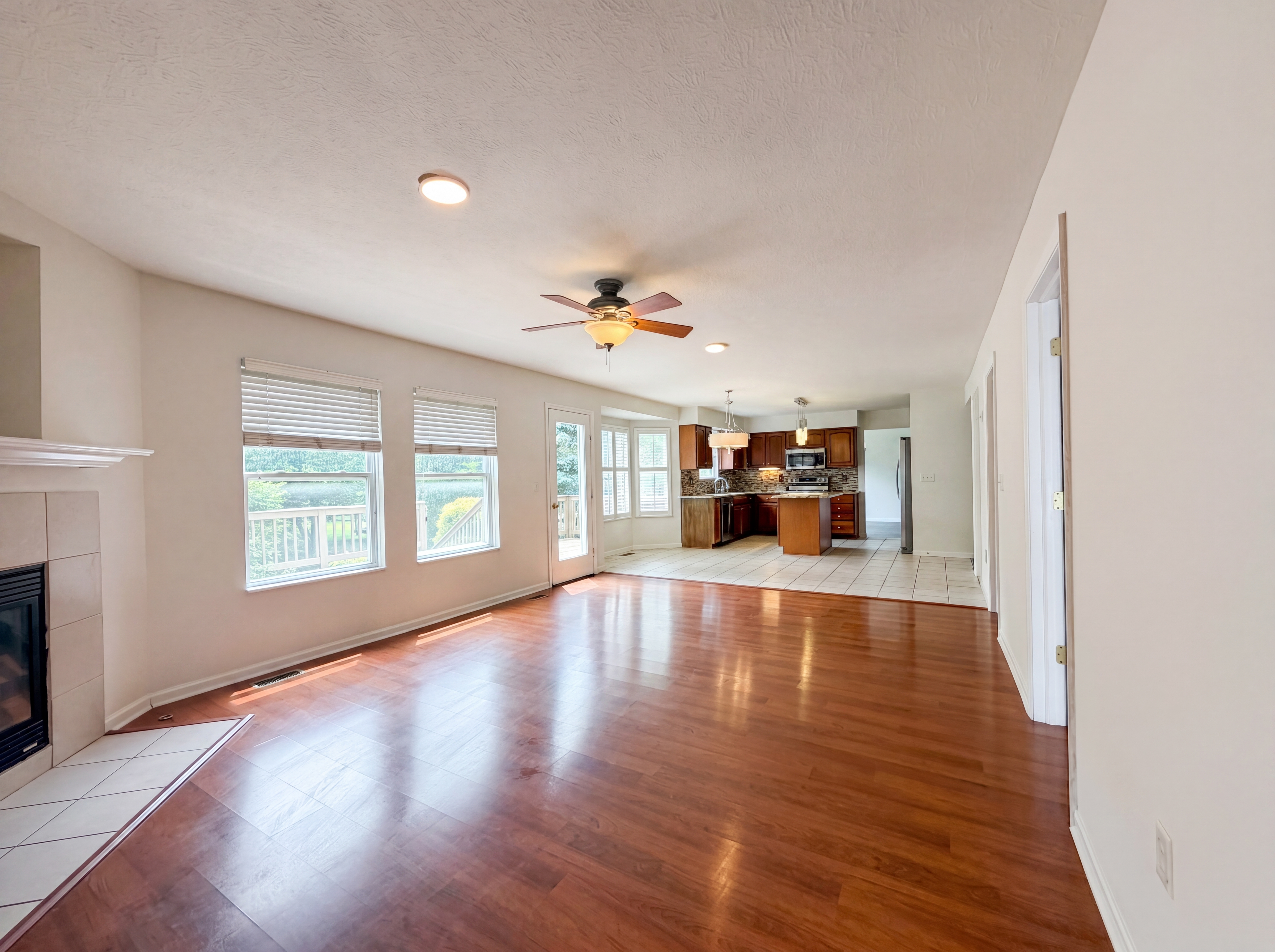 Photo 15 of 44 of 7966 Lazelle Woods Dr, Westerville, OH