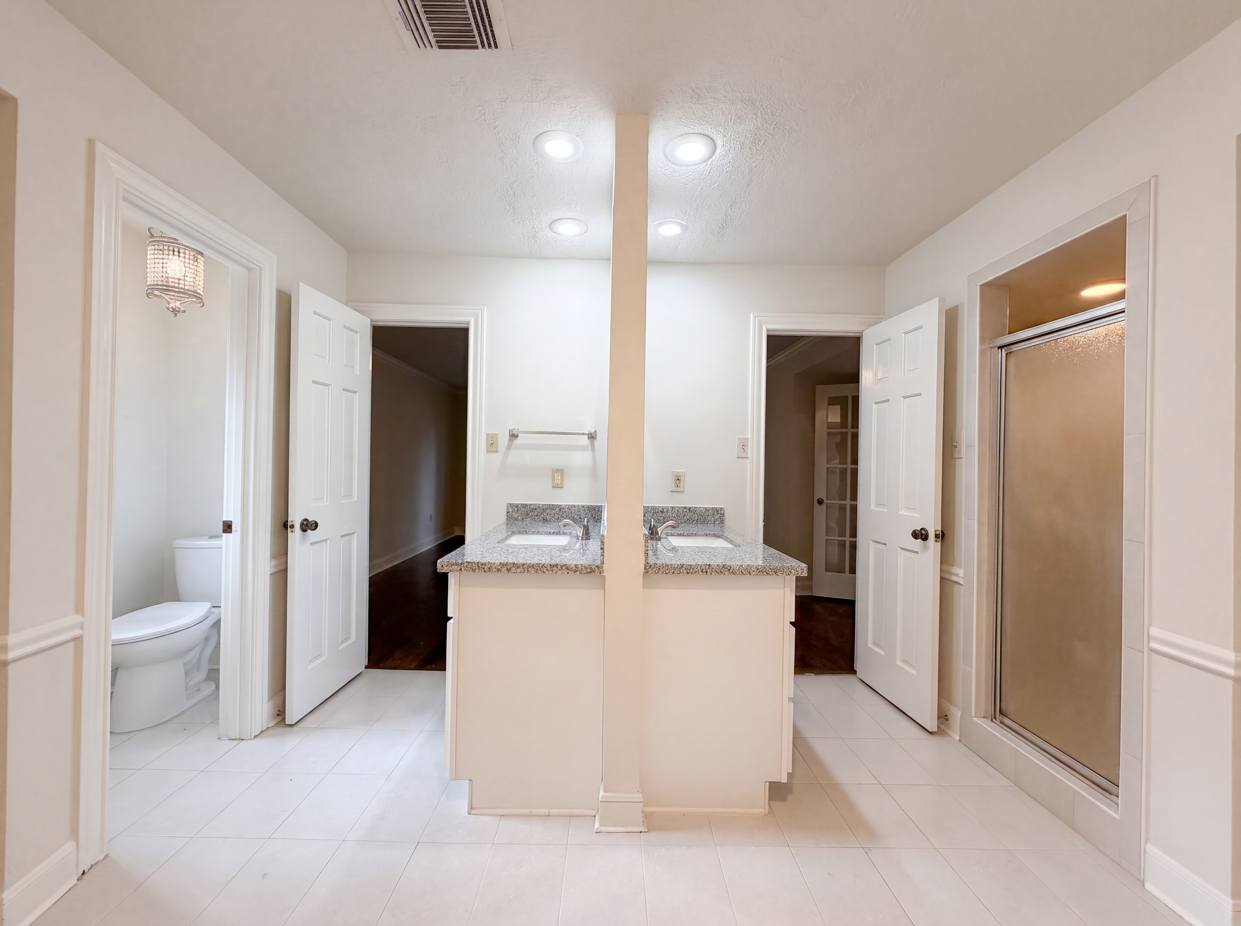 Photo 16 of 27 of 6902 Fawncliff Dr, Houston, TX