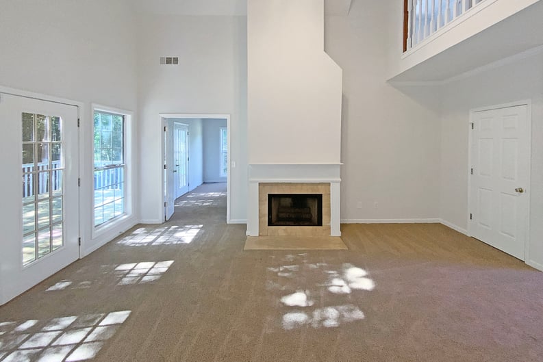 Property photo 3 of 132 Lynnview Ct