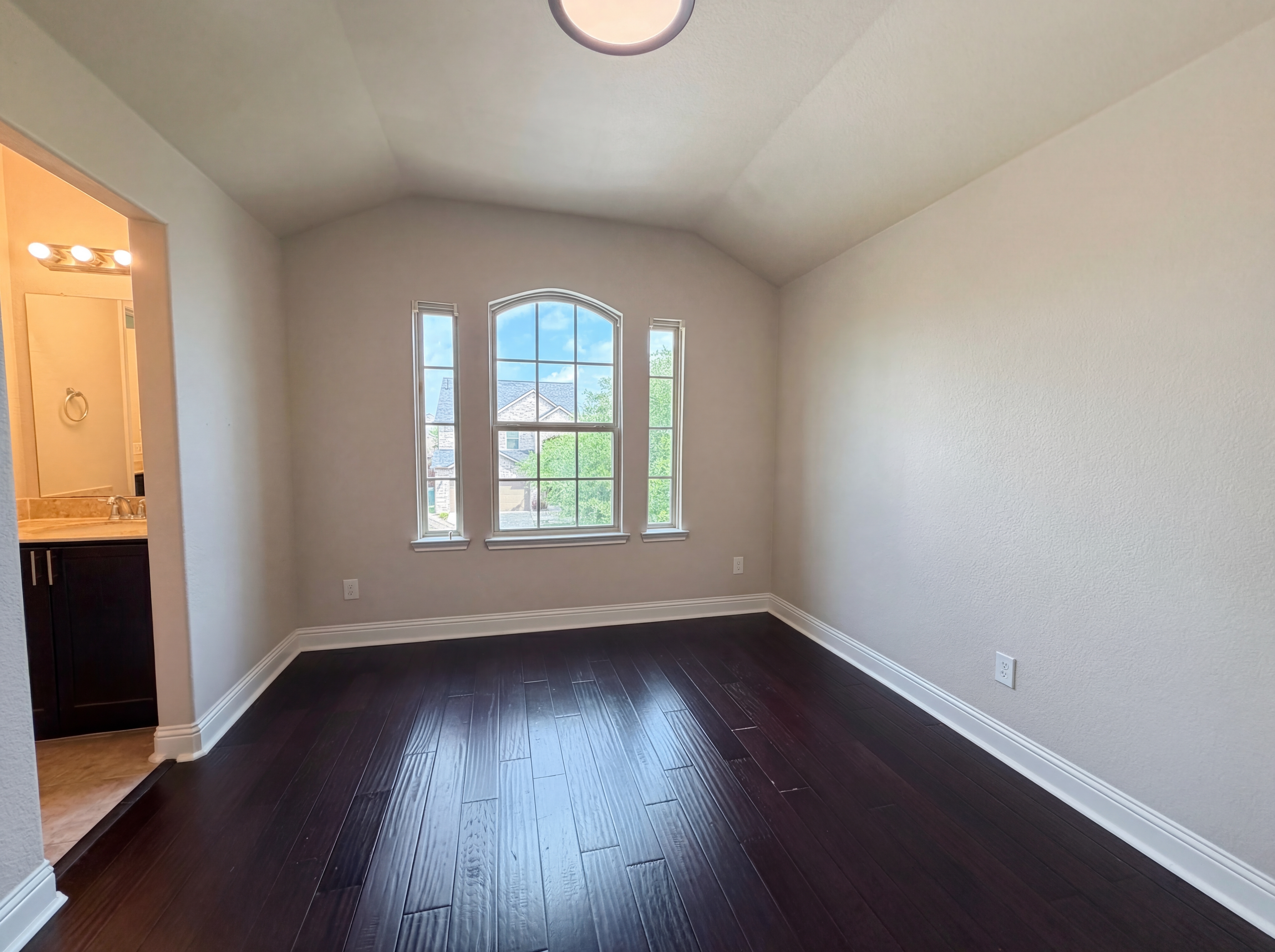 Photo 18 of 26 of 9829 Cottontail Ln, McKinney, TX