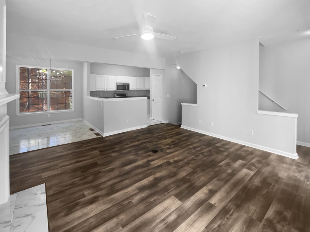 Photo 8 of 20 of 212 Riverstone Commons Cir, Canton, GA
