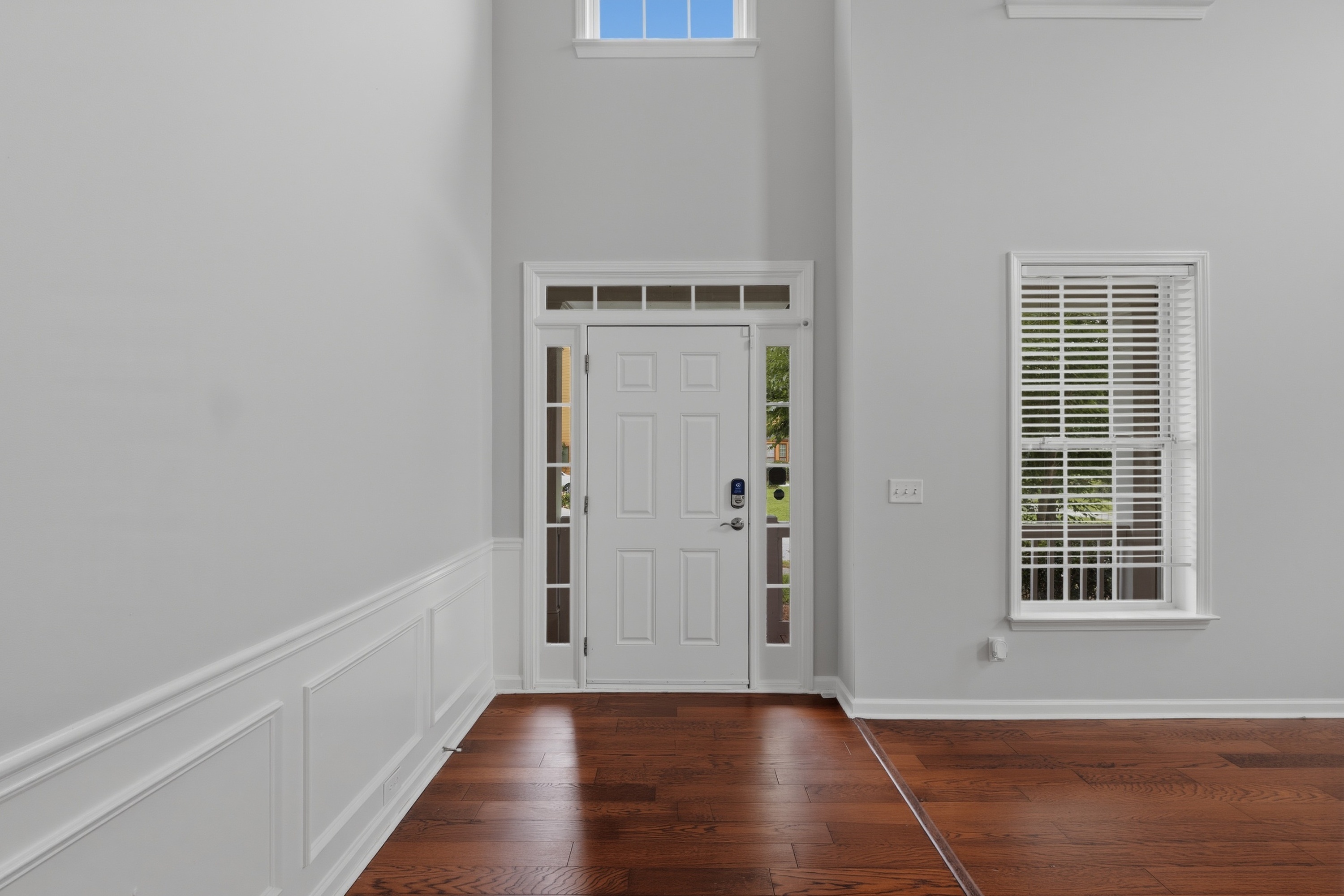Photo 6 of 64 of 7295 Madison Cir, Union City, GA