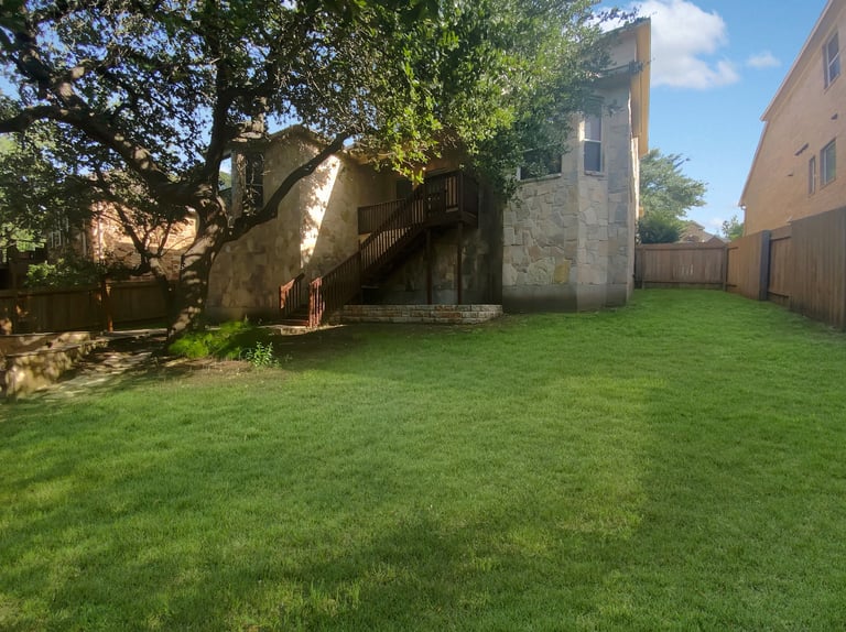 Photo 35 of 35 - 7900 Menler Dr, Austin, TX 78735