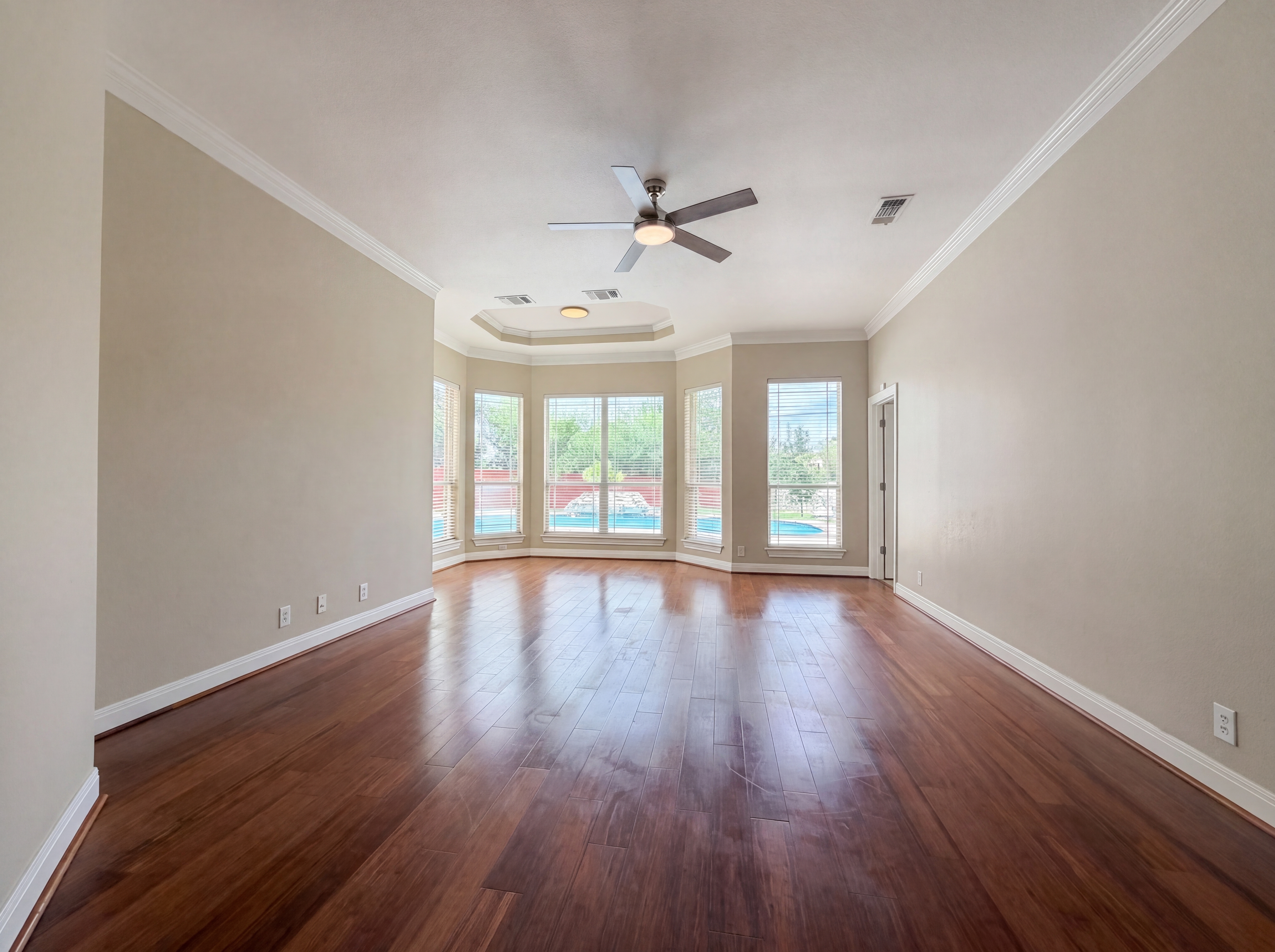 Photo 7 of 23 of 13419 Star Heights Dr, San Antonio, TX