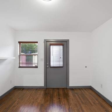 Property photo 3 of 561 Formwalt St SW Unit 2
