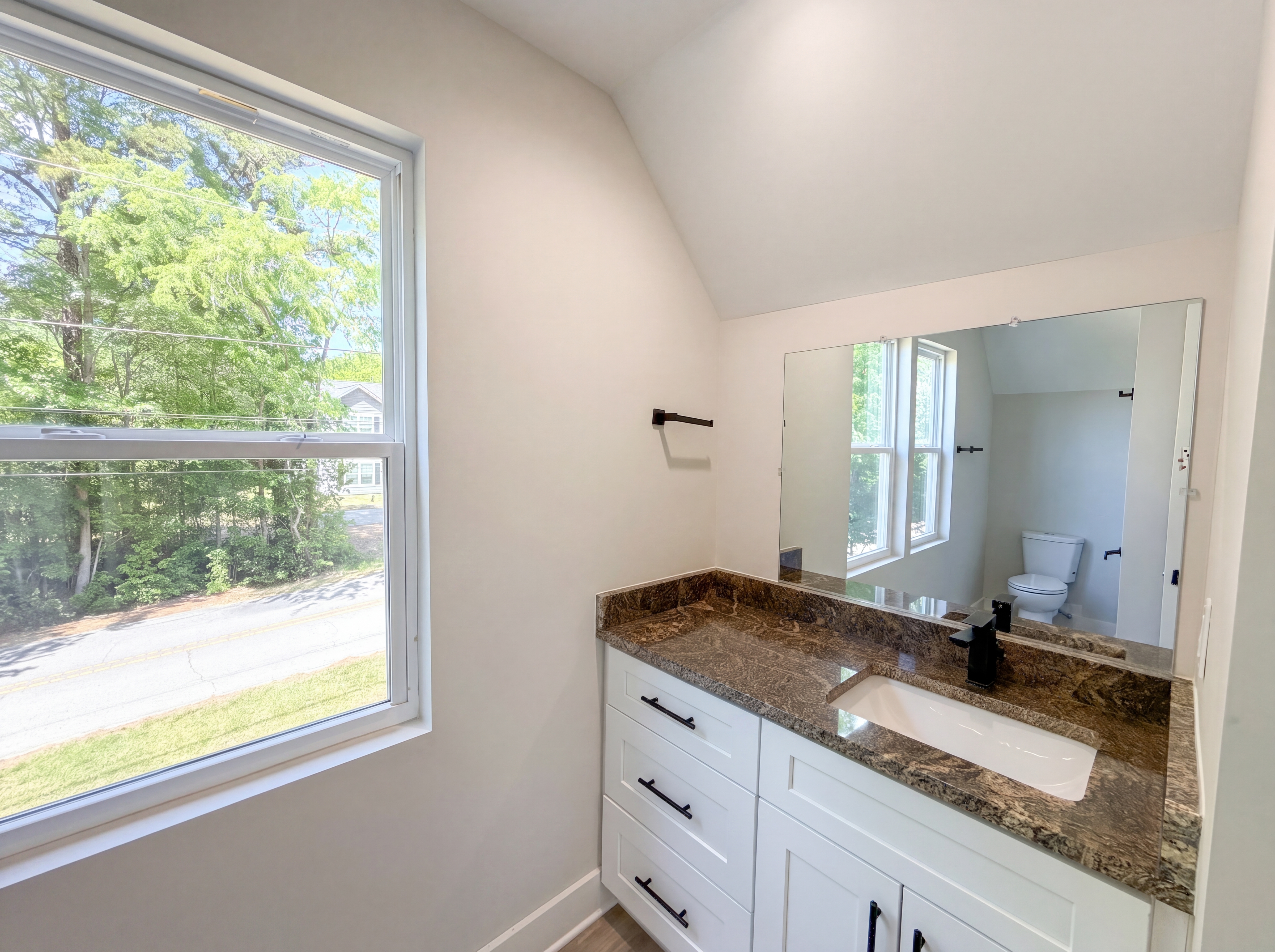 Photo 10 of 16 of 1402 Martin Luther King Ave, Kannapolis, NC