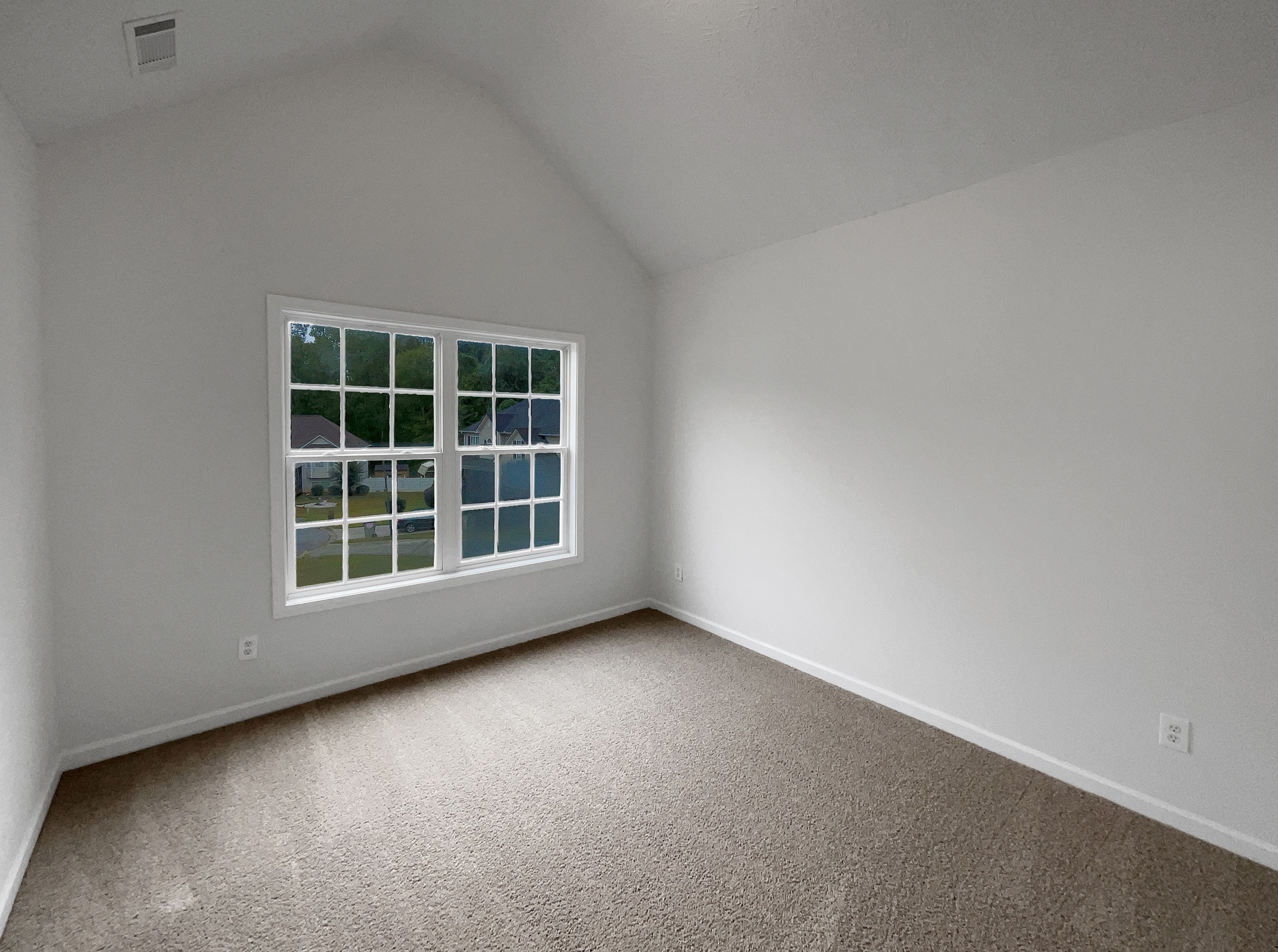 Photo 9 of 26 of 280 Hoglen Dr, Covington, GA