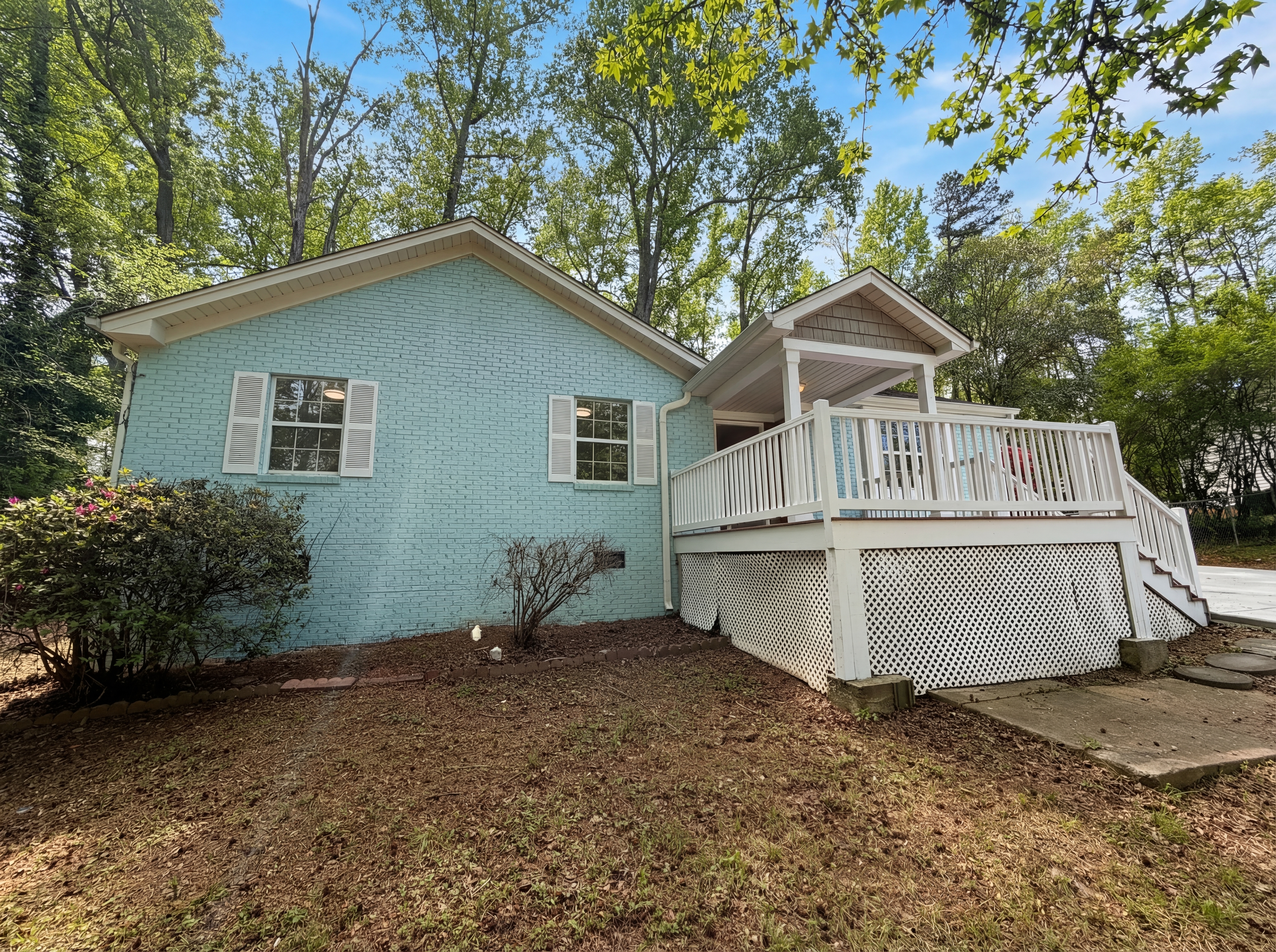 Photo 6 of 24 of 6628 Cool Water Ct, Charlotte, NC