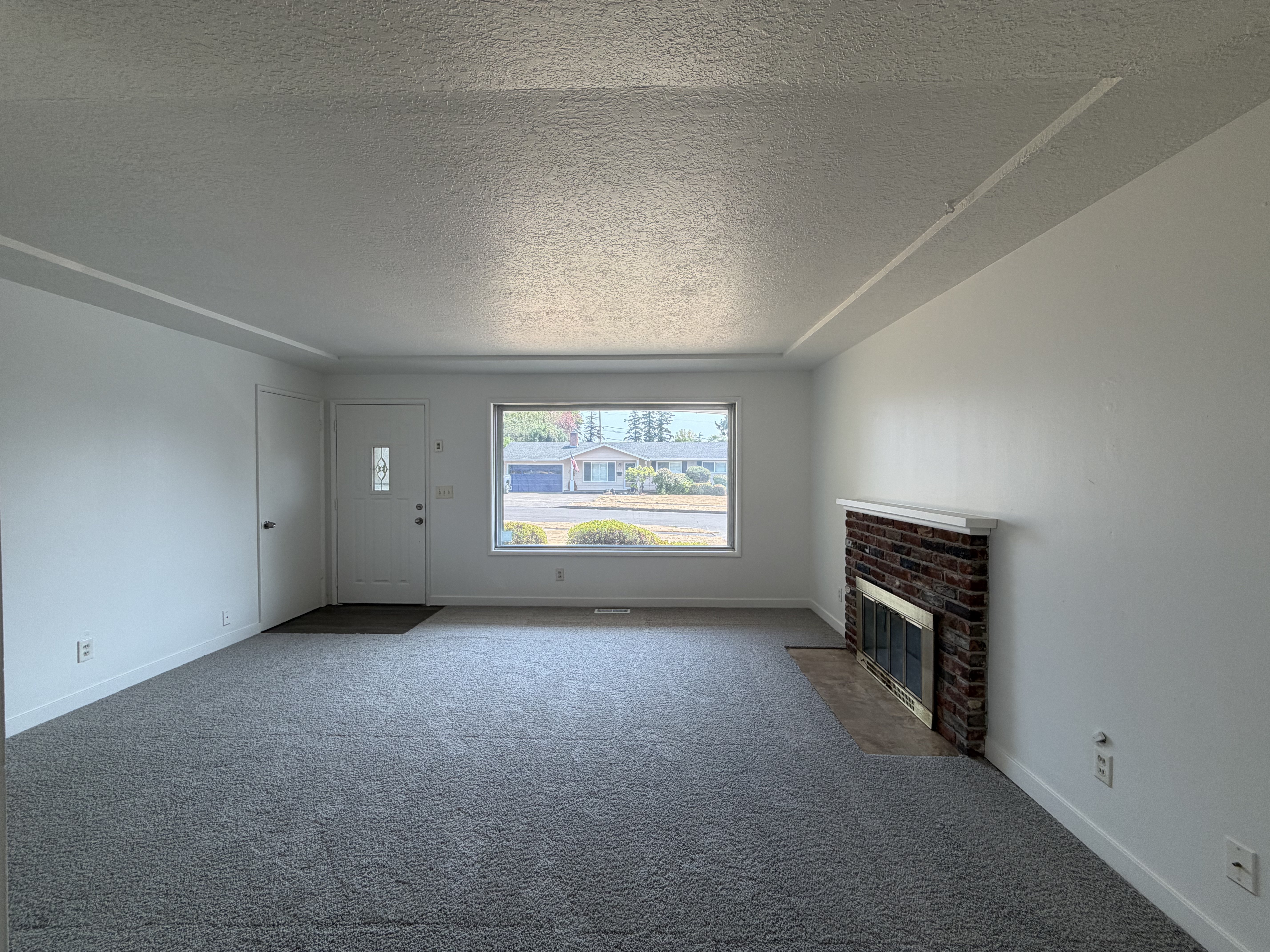 Photo 6 of 21 of 465 SW 139th Ave, Beaverton, OR
