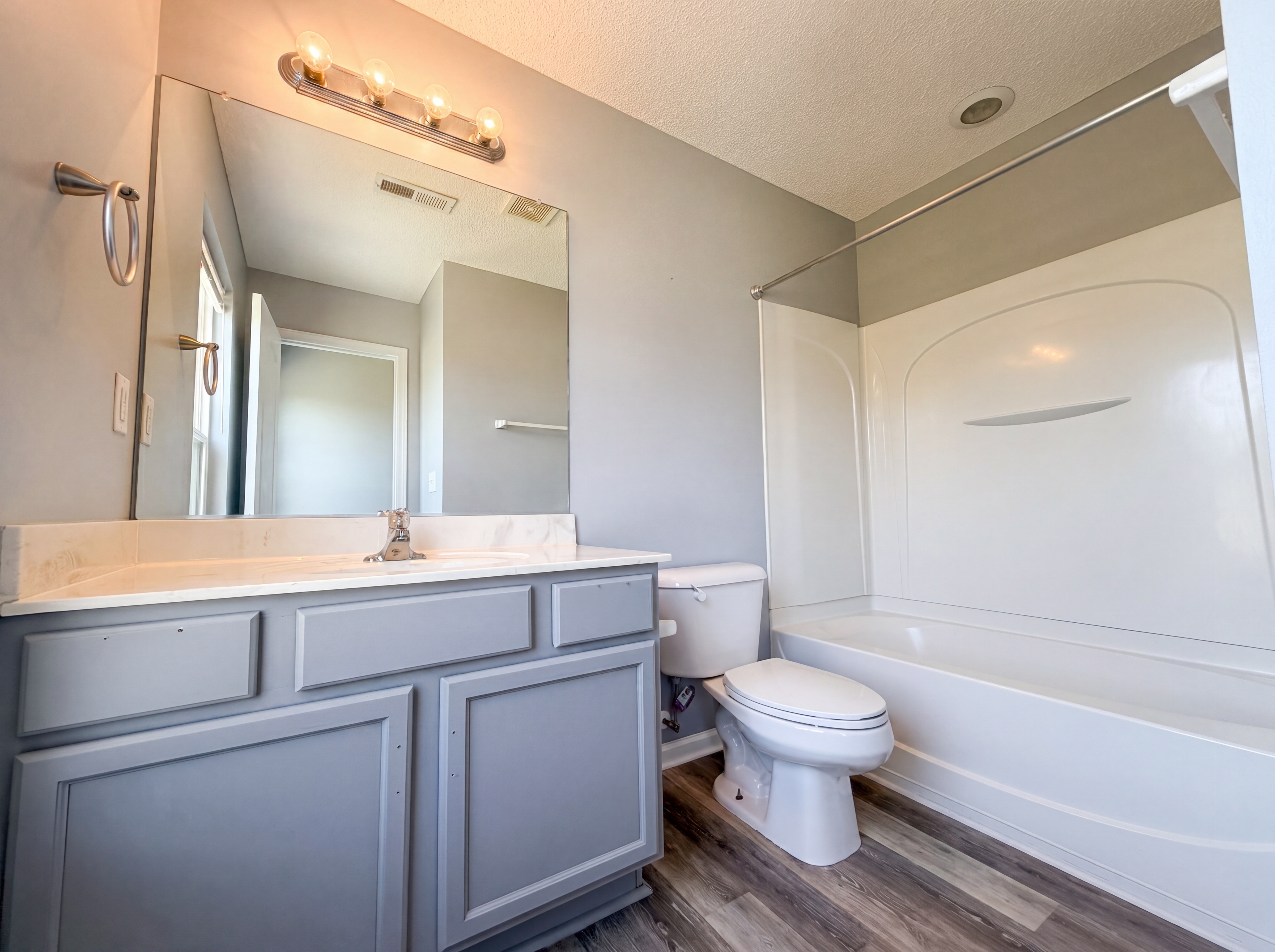 Photo 15 of 20 of 212 Congaree River Dr, Summerville, SC