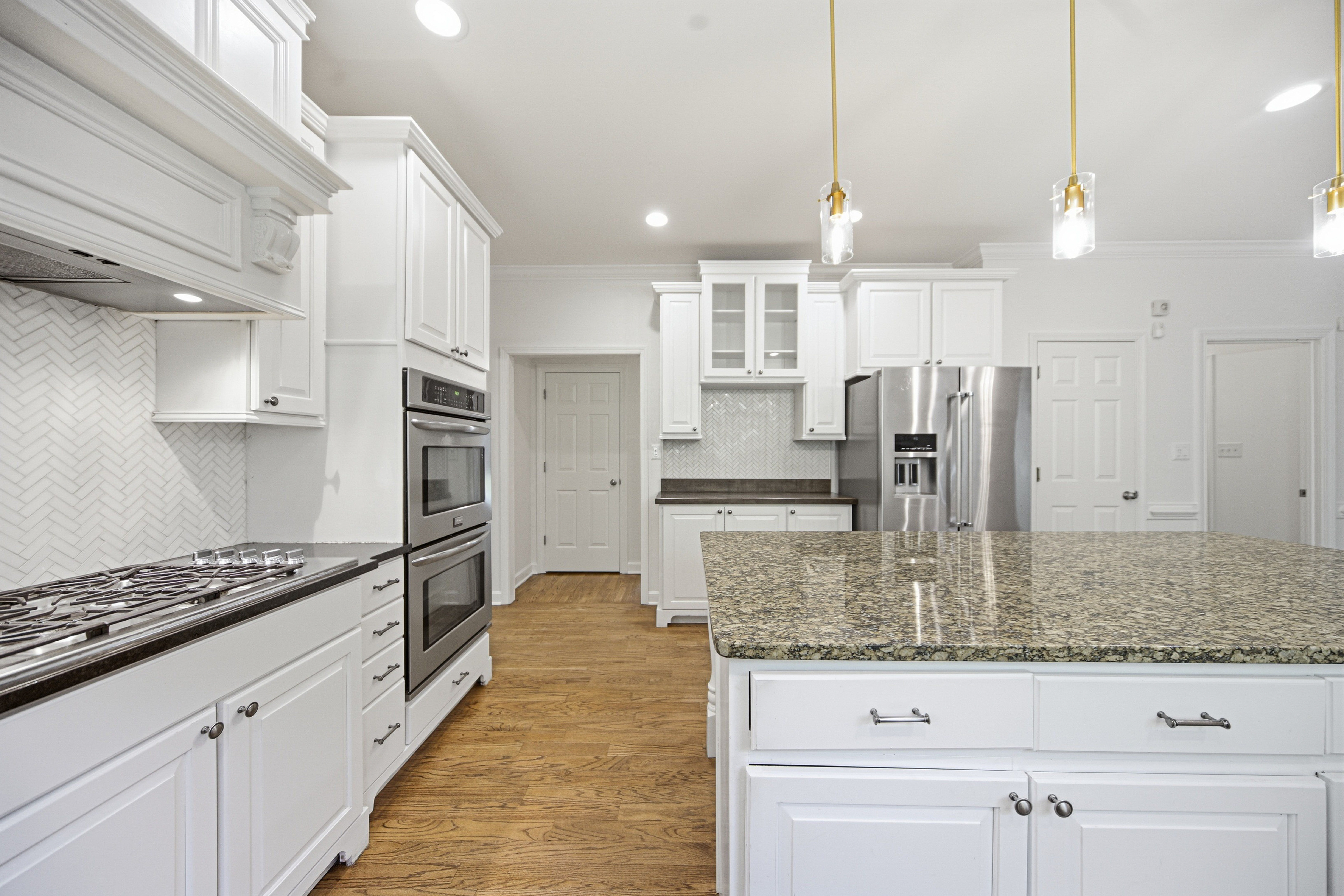Photo 2 of 36 of 1440 Shade Tree Way, Alpharetta, GA