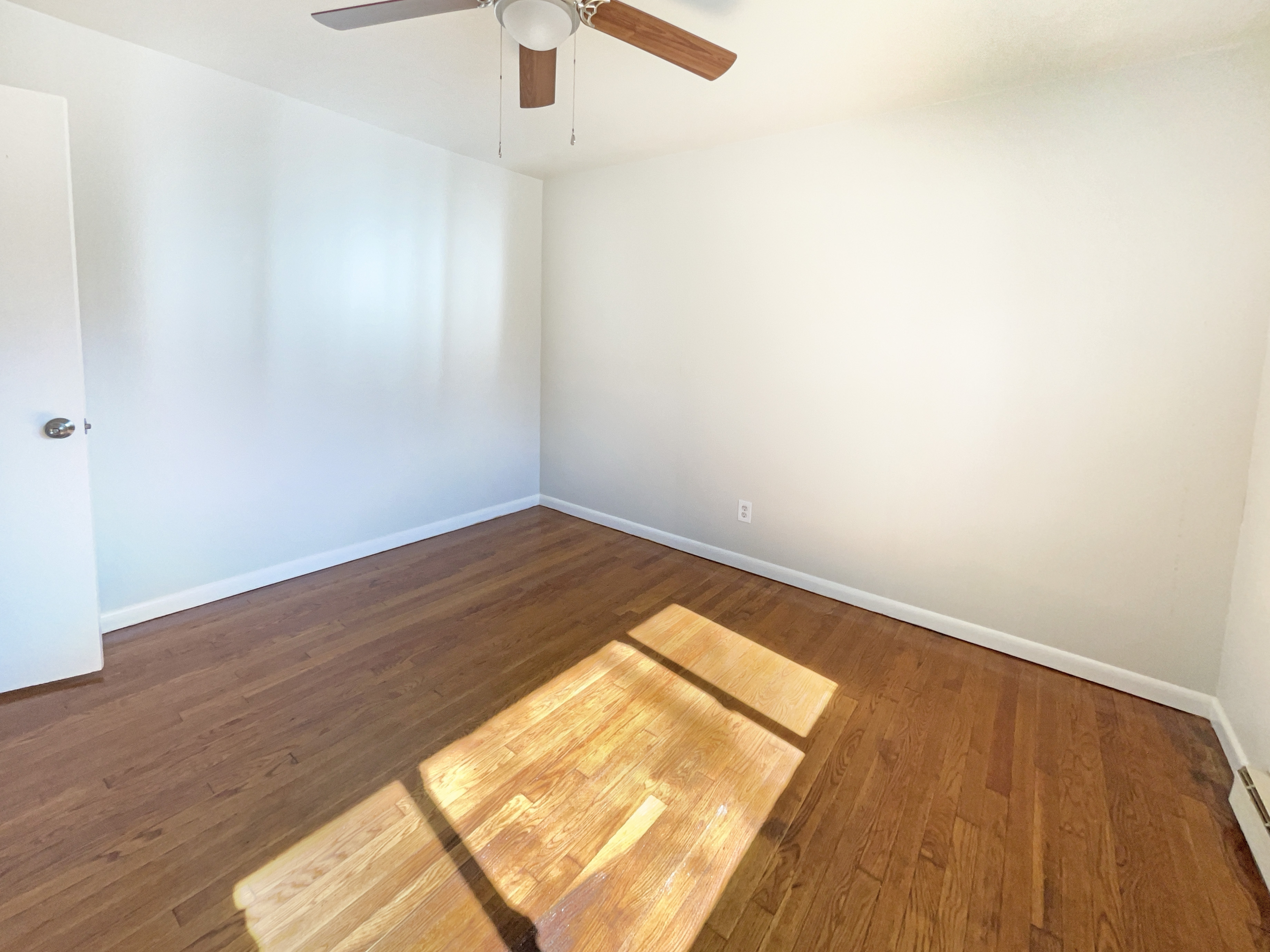 Photo 11 of 30 of 2807 Clingman St, Hopewell, VA